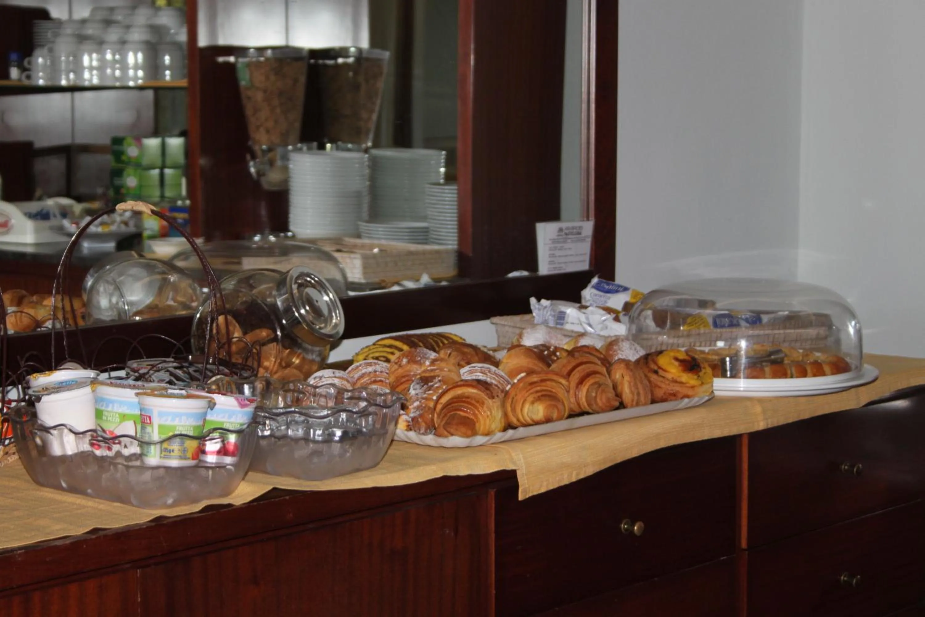 Food and drinks in Hotel Girasole