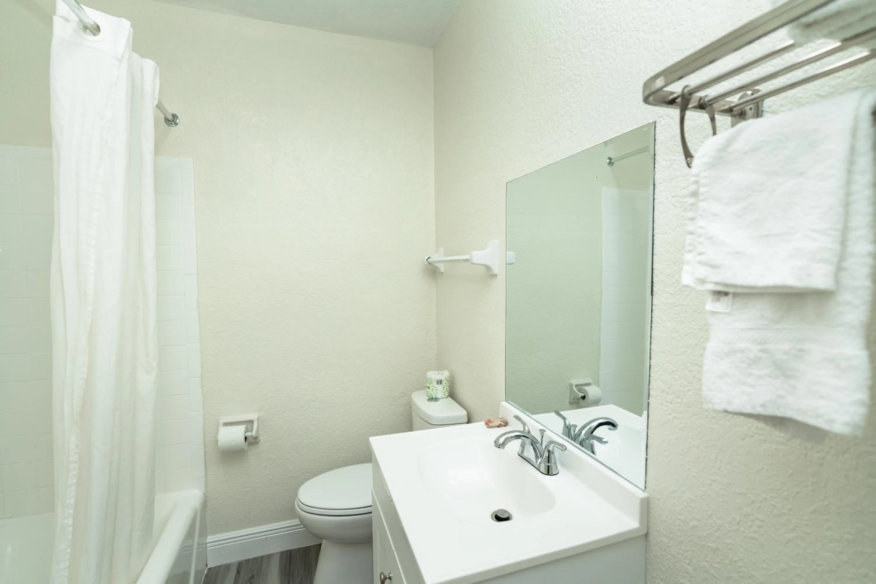 Sunrise Resort Motel South