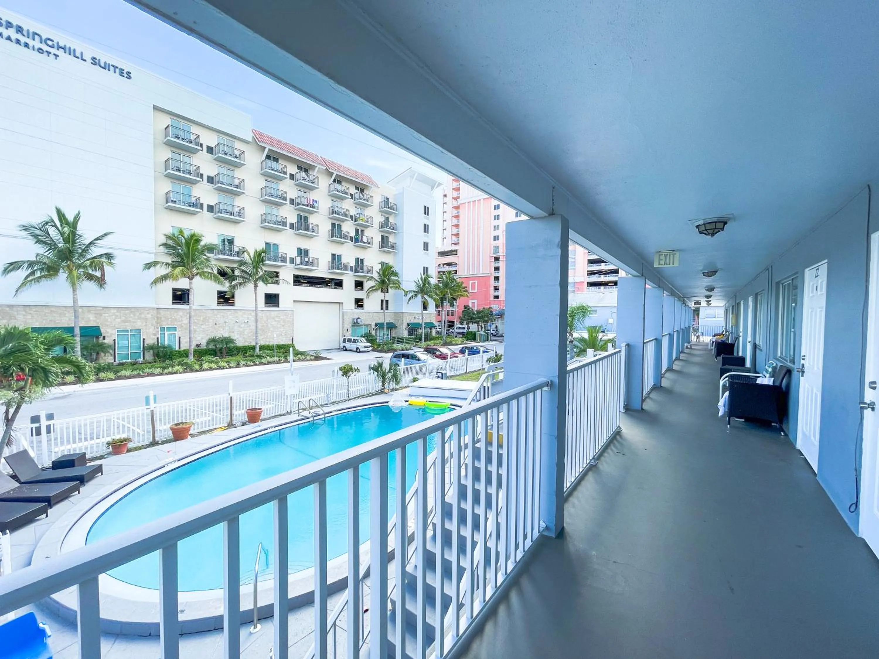 Sunrise Resort Motel South