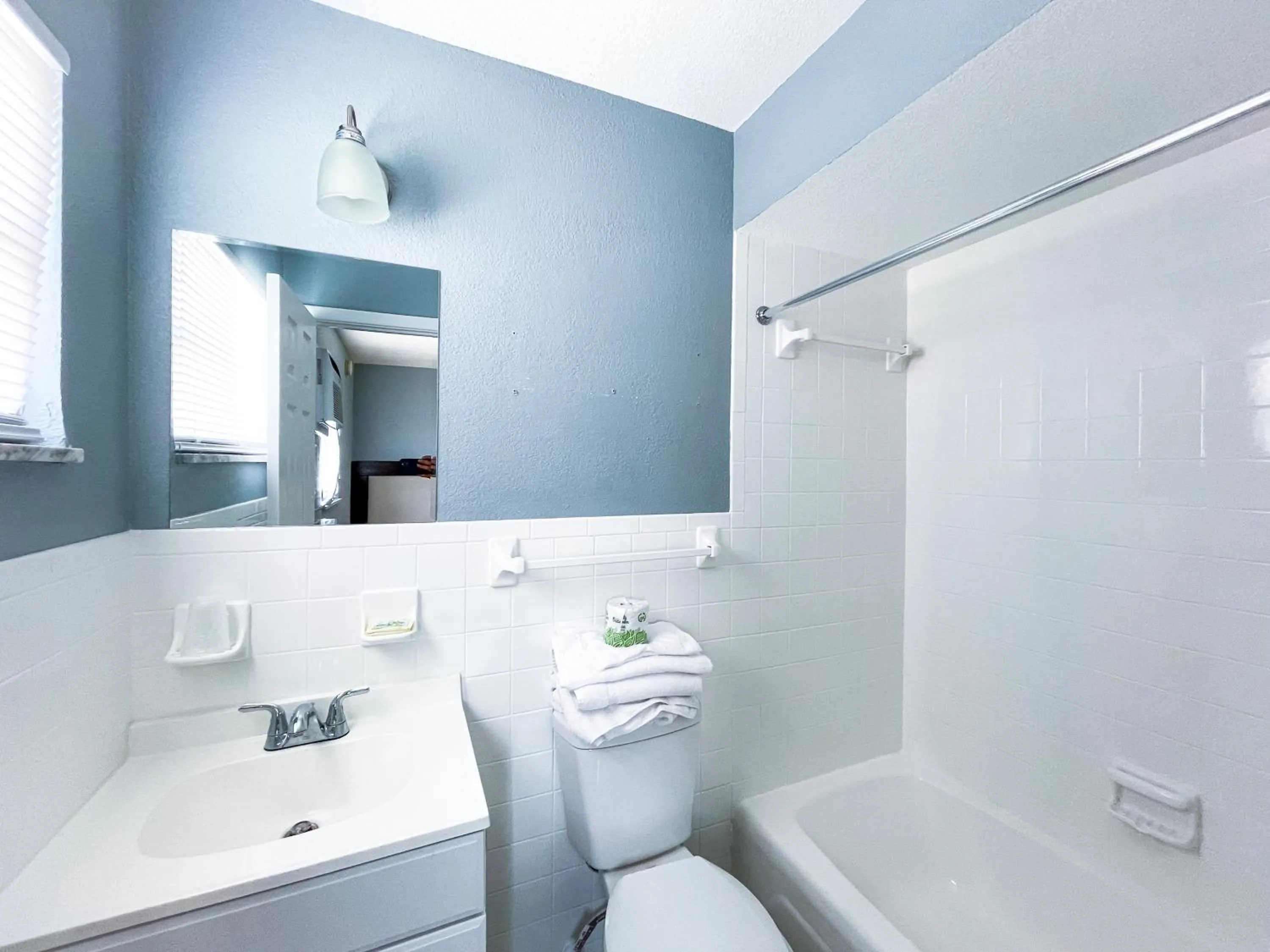 Sunrise Resort Motel South