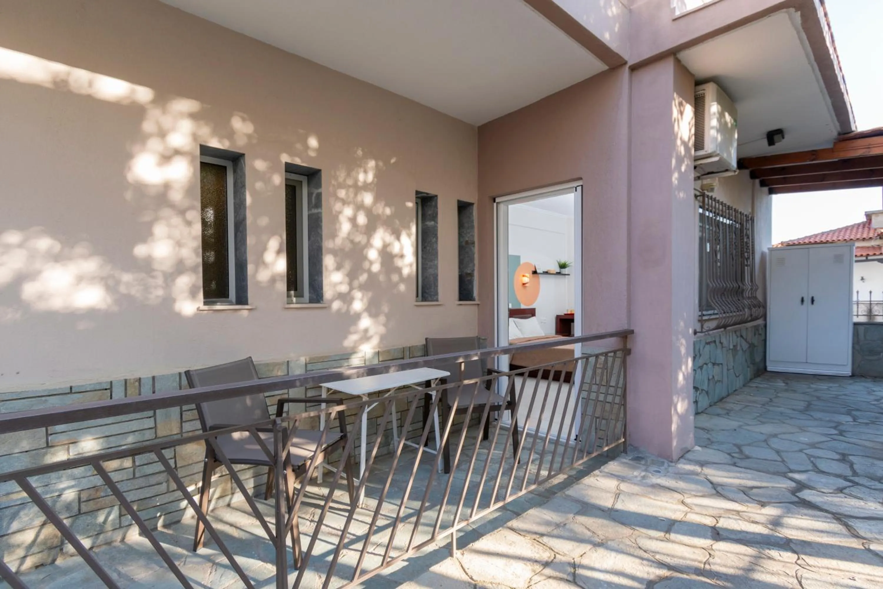 Property building in Naias