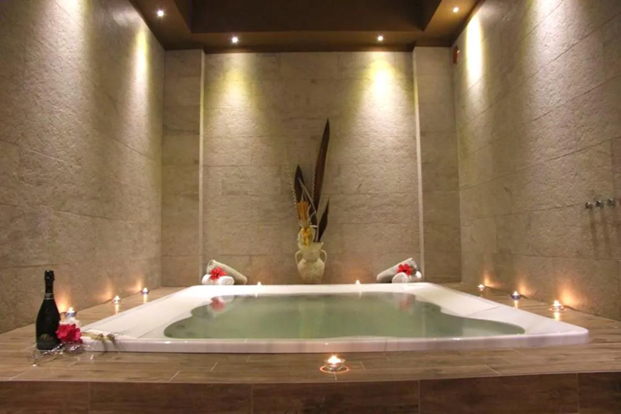 Bathroom in Baia del Godano Resort & Spa