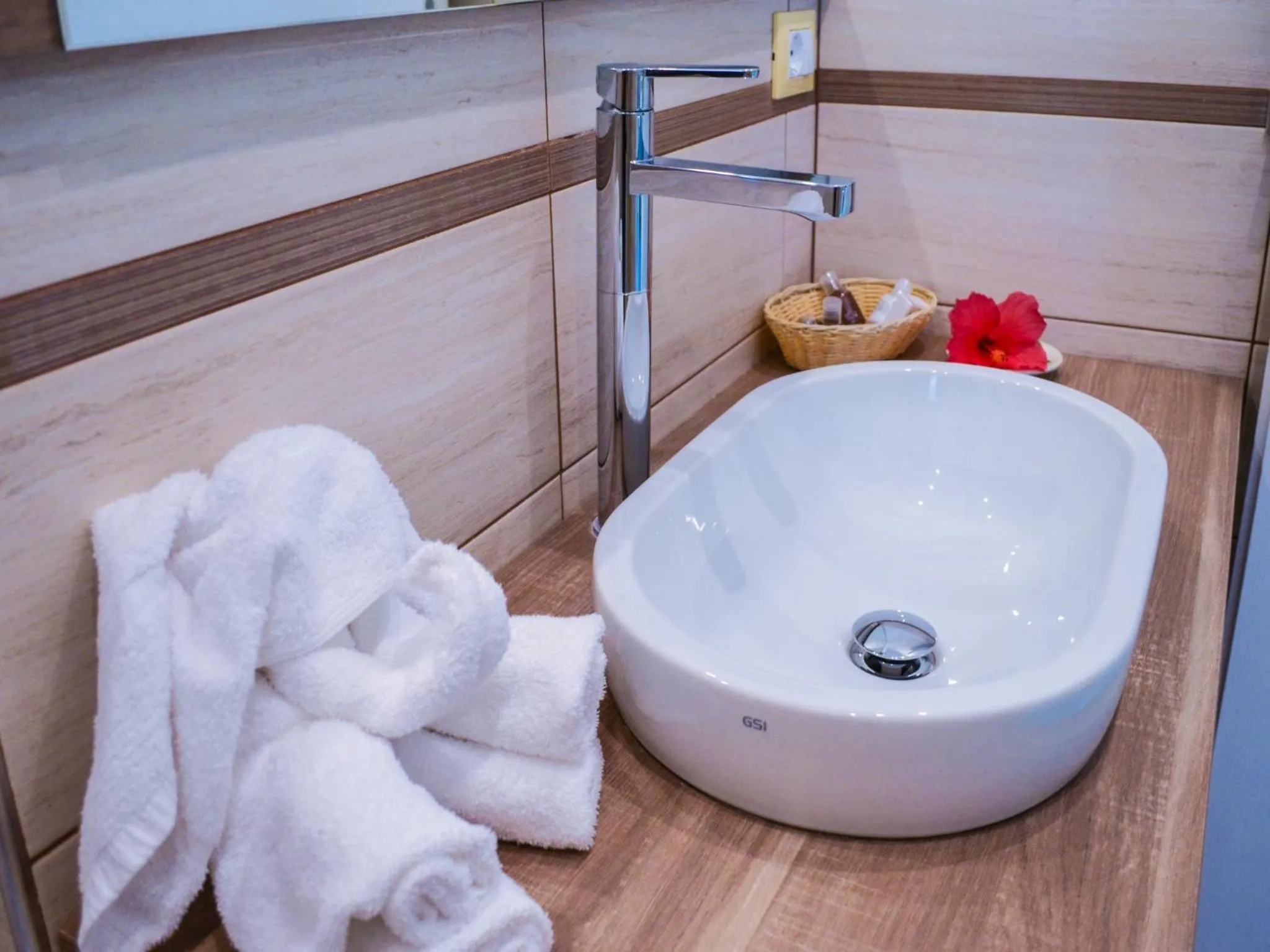 Bathroom in Baia del Godano Resort & Spa