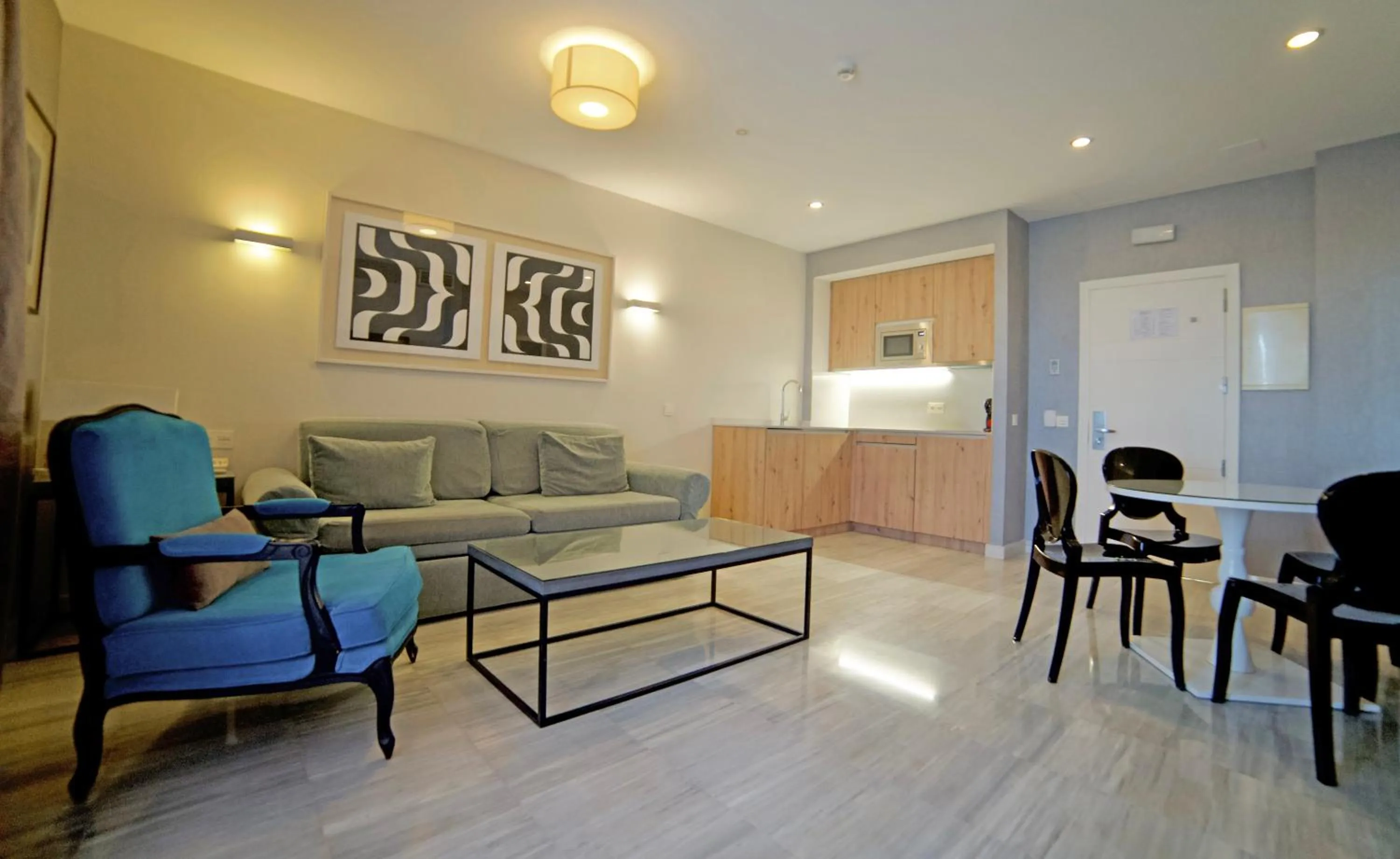 Living room in HYDROS Hotel & Spa