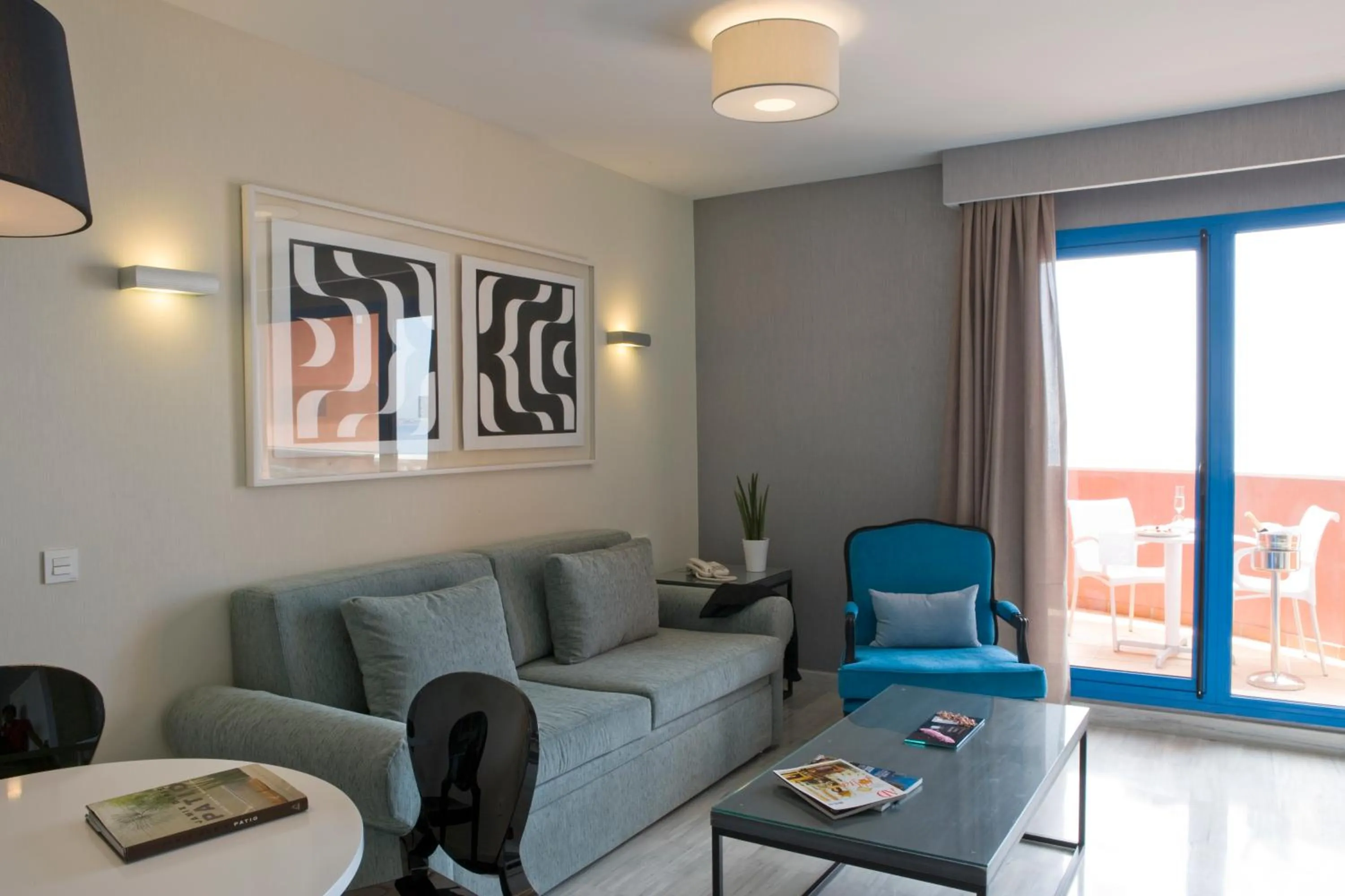 Living room in HYDROS Hotel & Spa