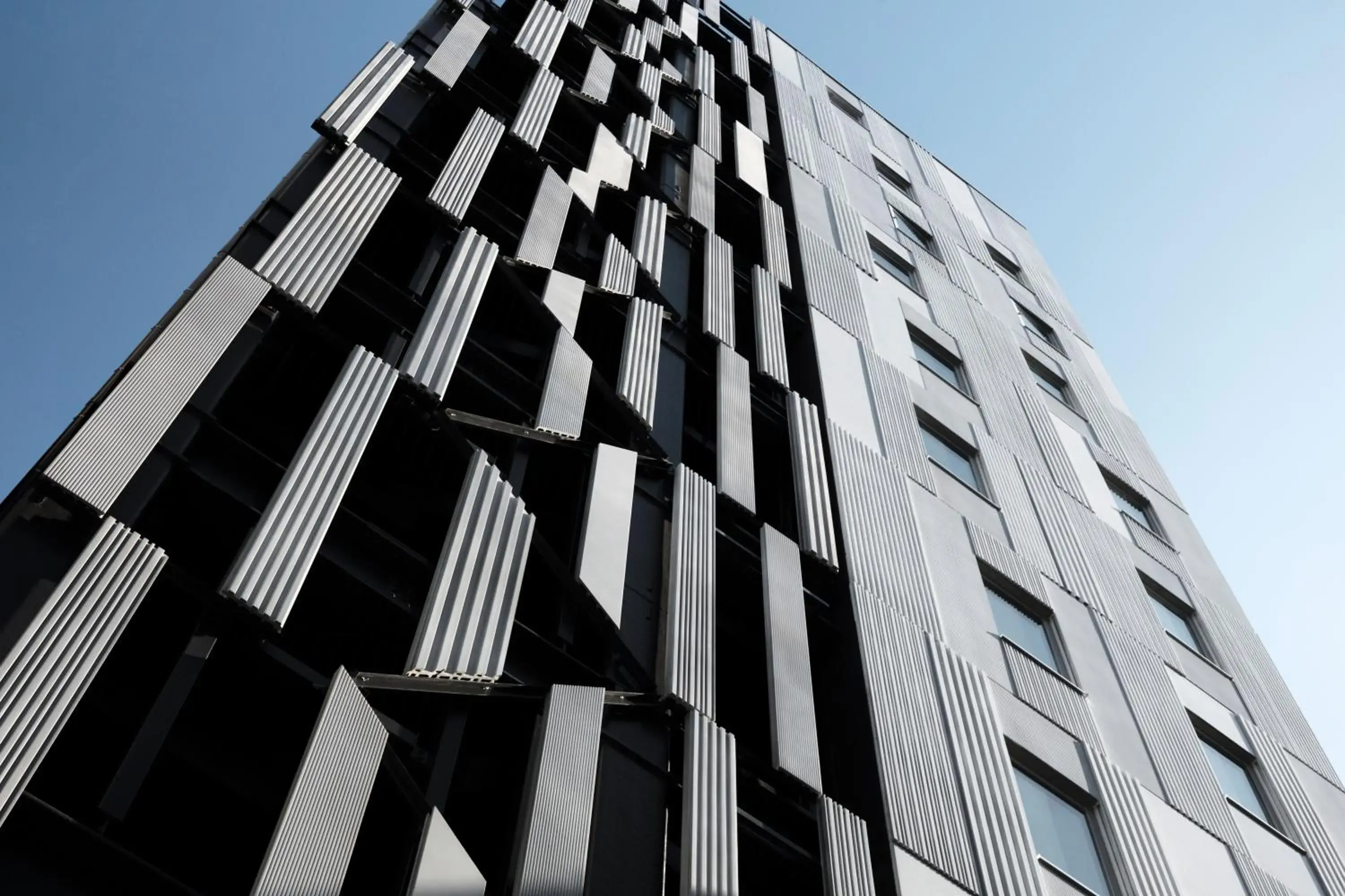 Property building in Hotel Comfact Property building in Hotel Comfact