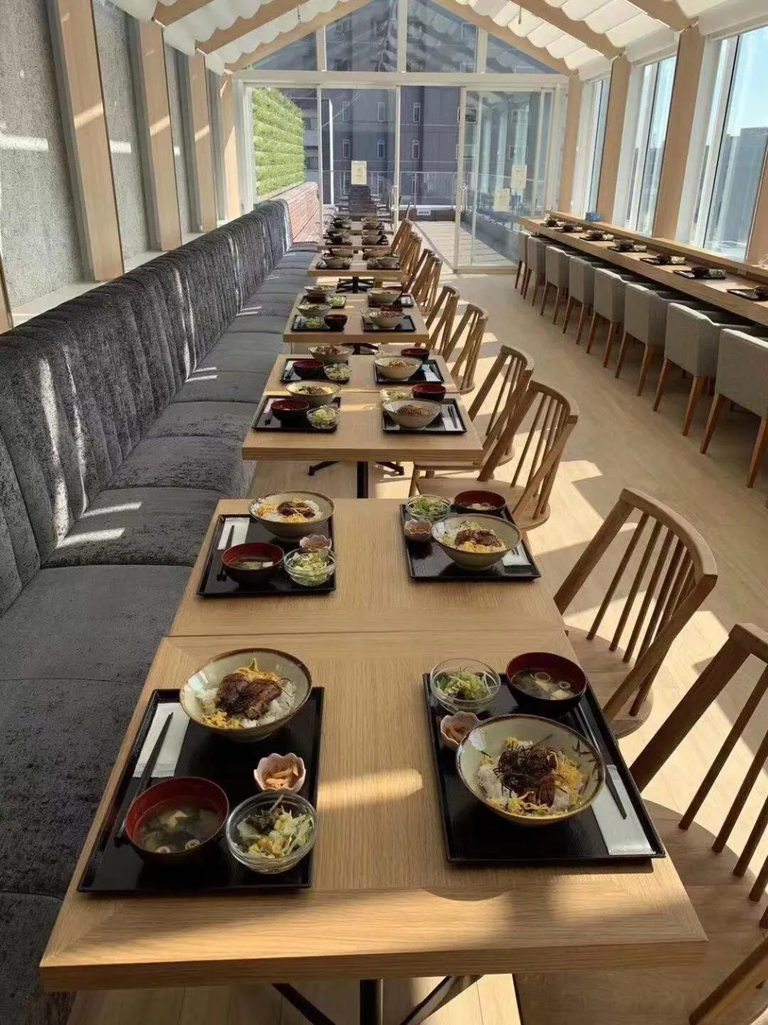 Restaurant/places to eat in Hotel Comfact