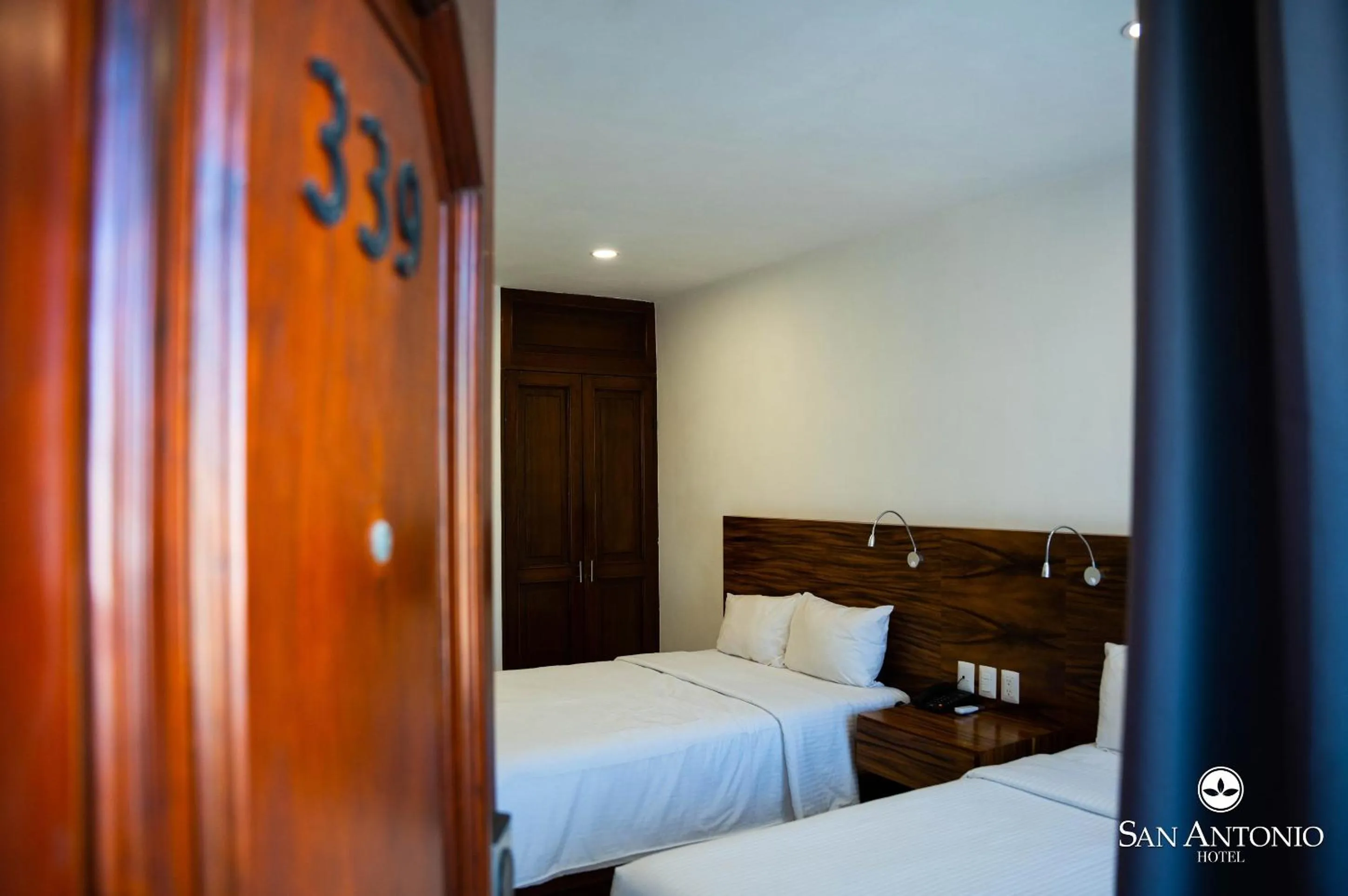 Photo of the whole room, Bed in Hotel San Antonio