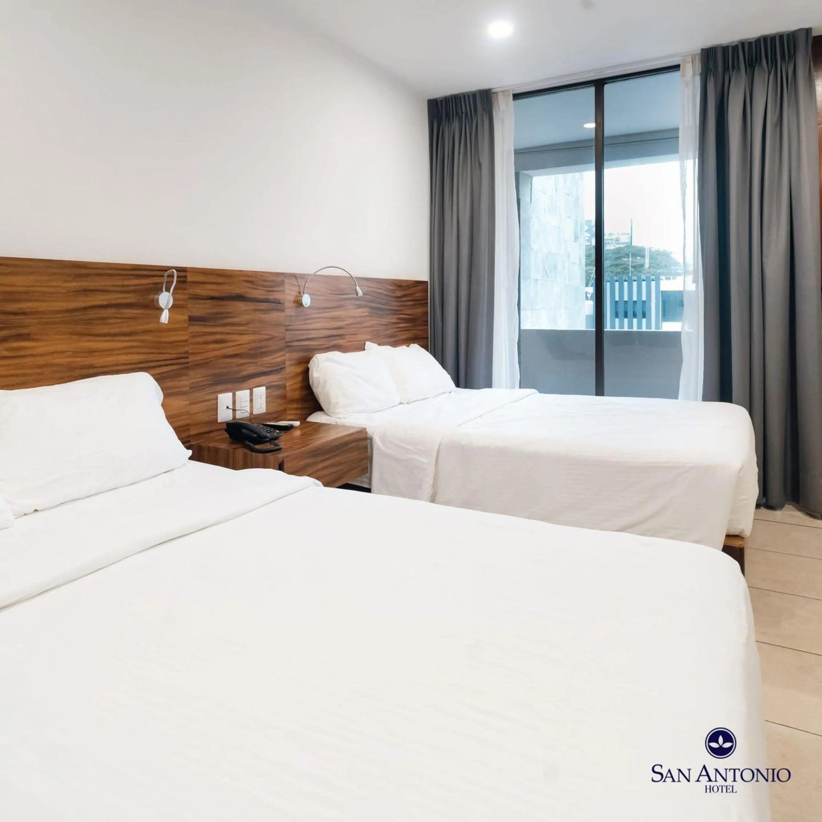 Bed in Hotel San Antonio