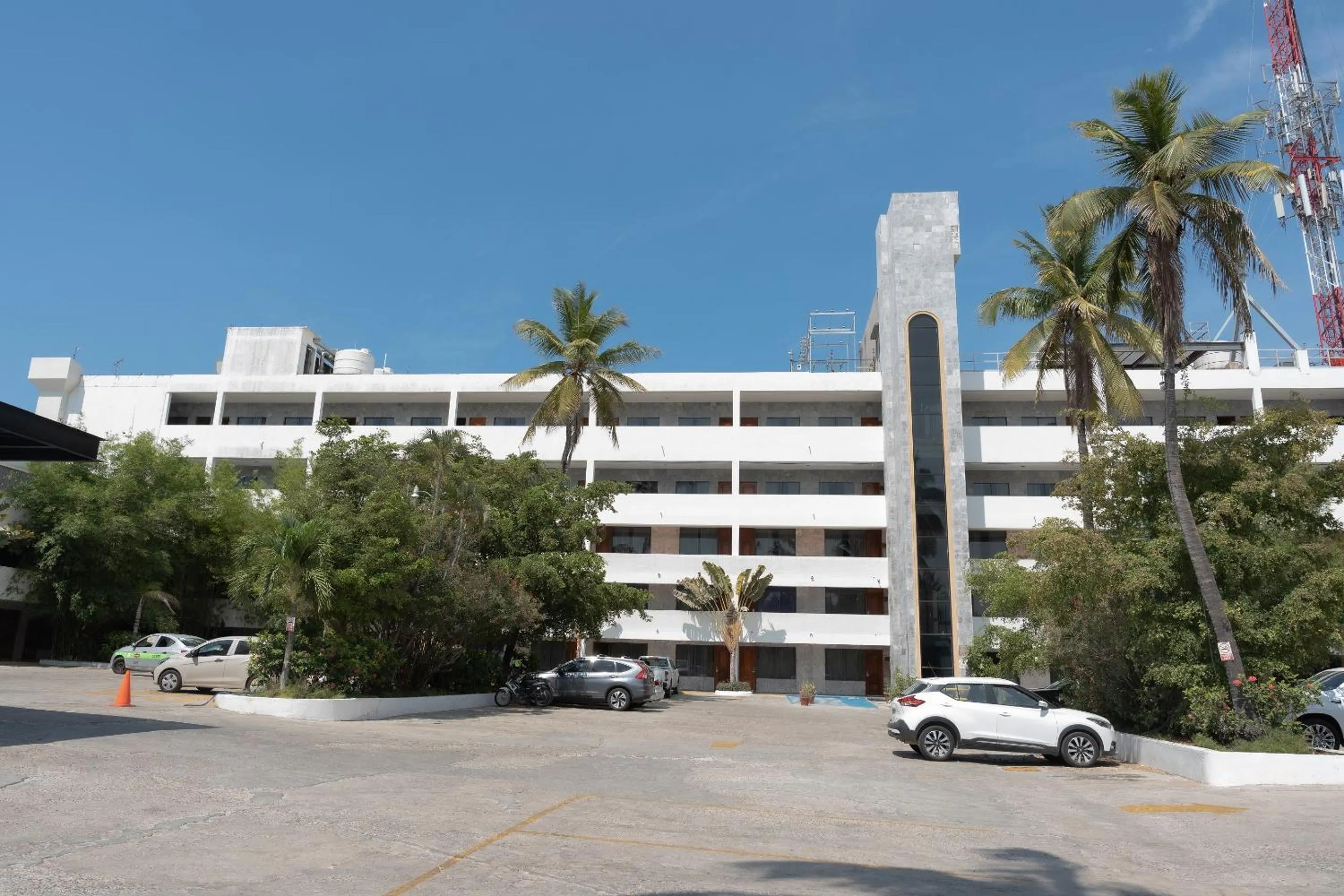 Parking in Hotel San Antonio