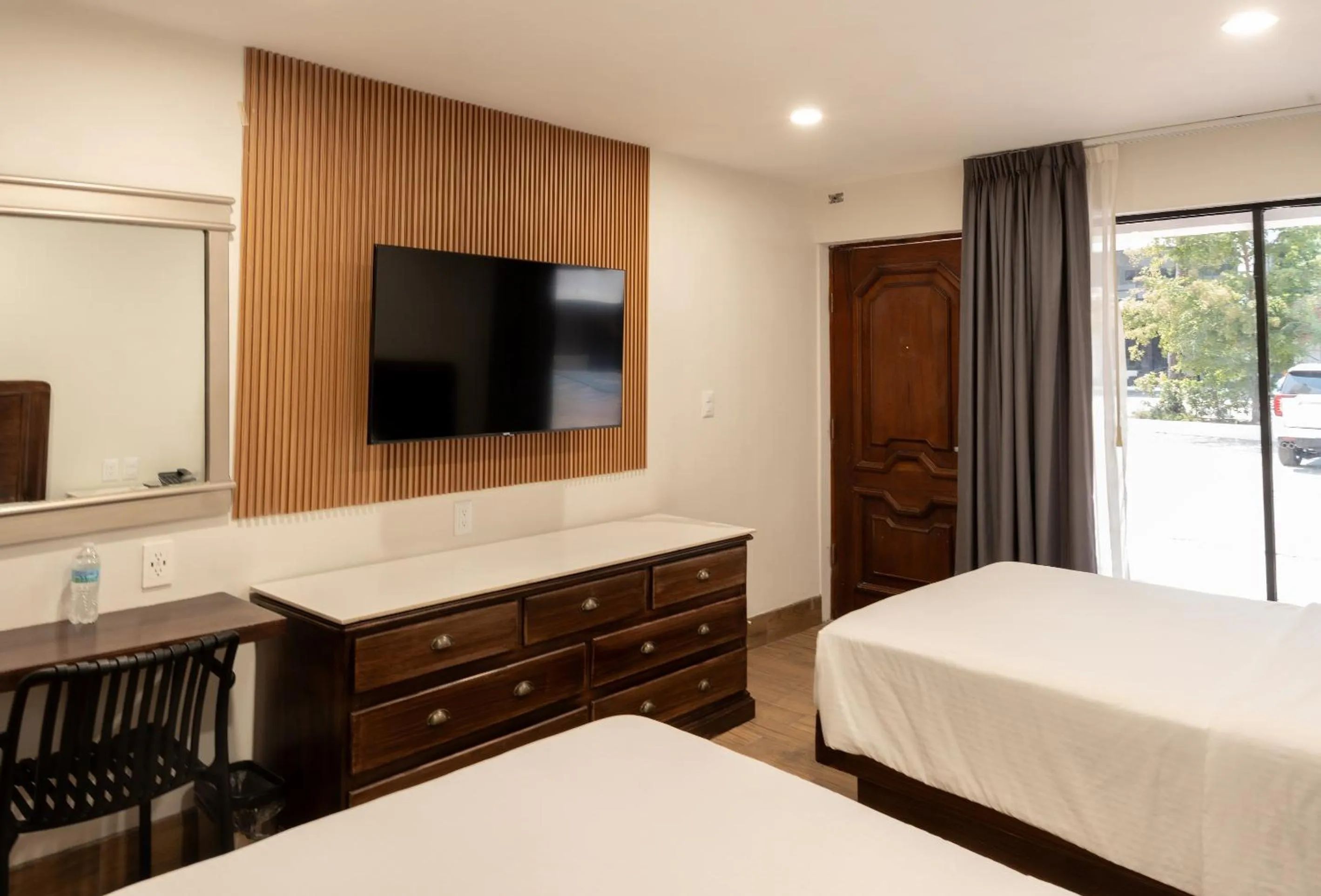 Bedroom, Bed in Hotel San Antonio