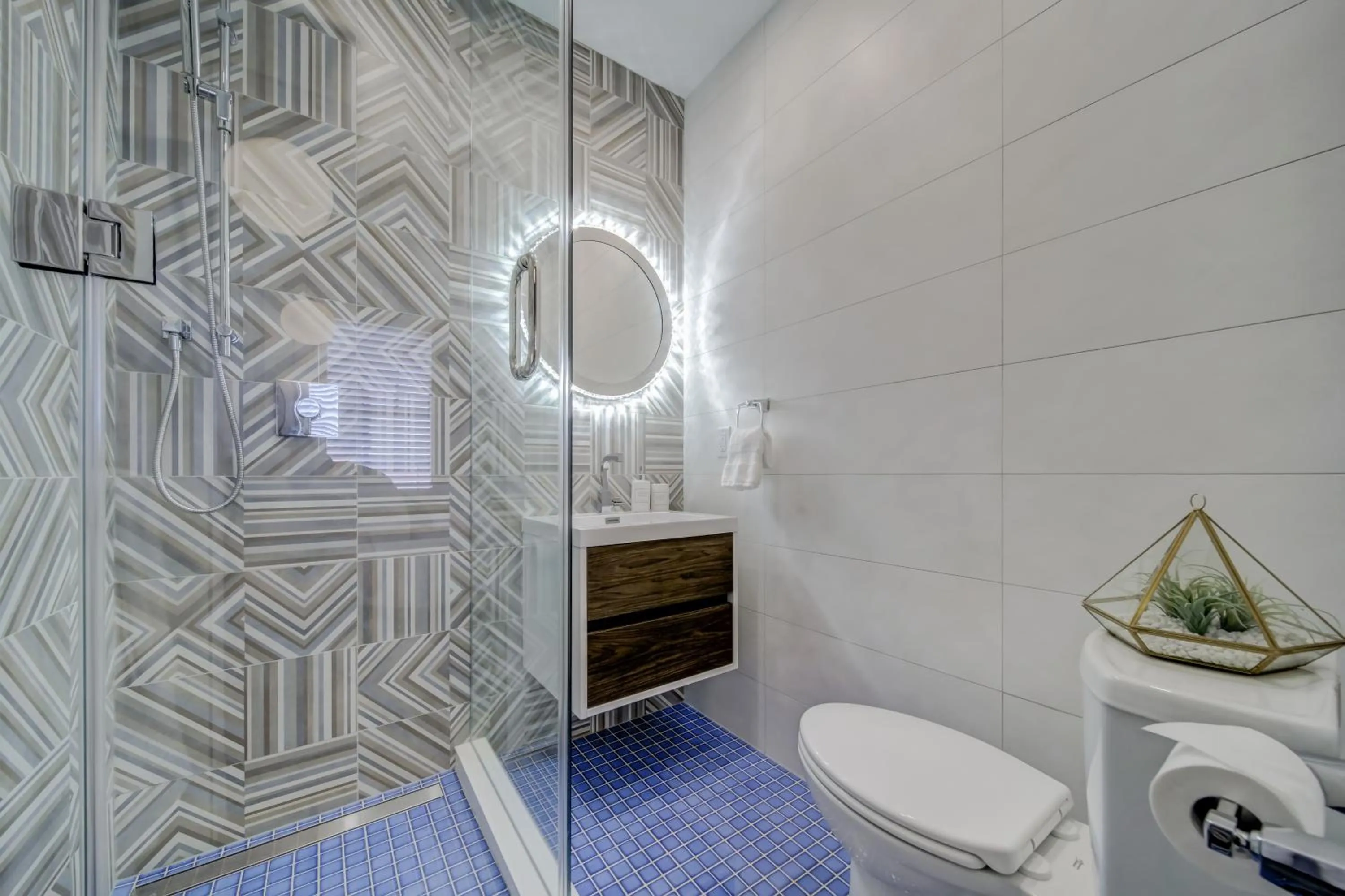 Shower in The Westlake