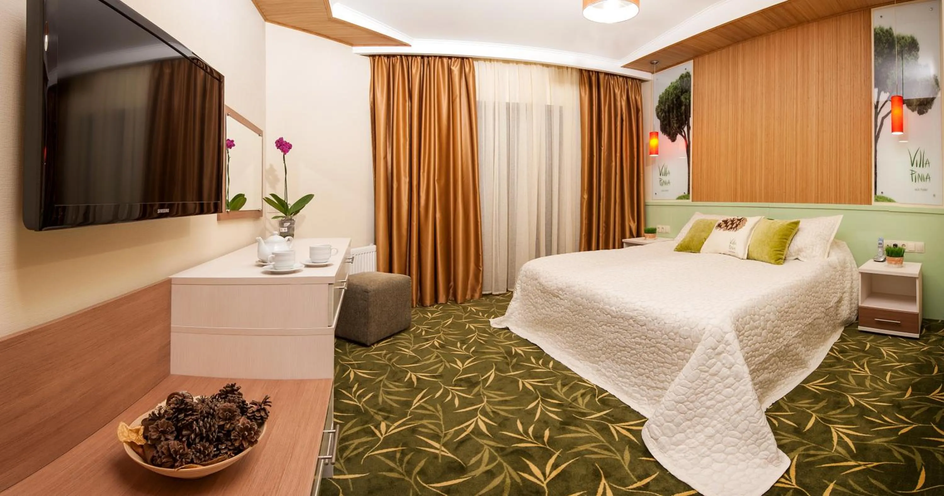 Photo of the whole room, Bed in Villa Pinia Eco-hotel