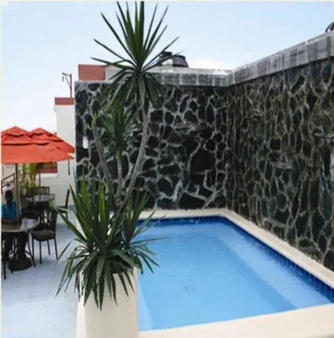 Swimming pool in Hotel Discovery