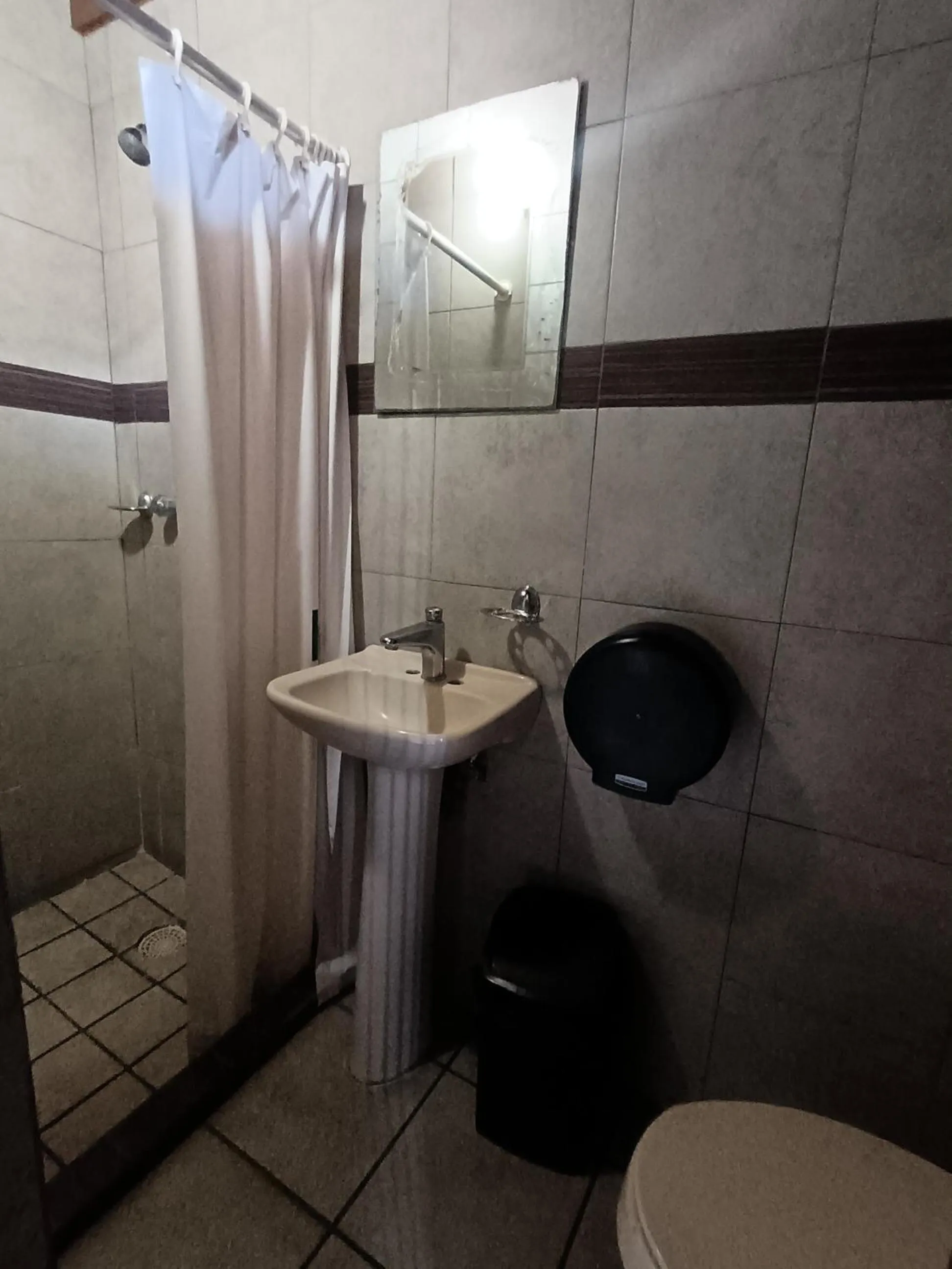 Bathroom in Hotel La Merced