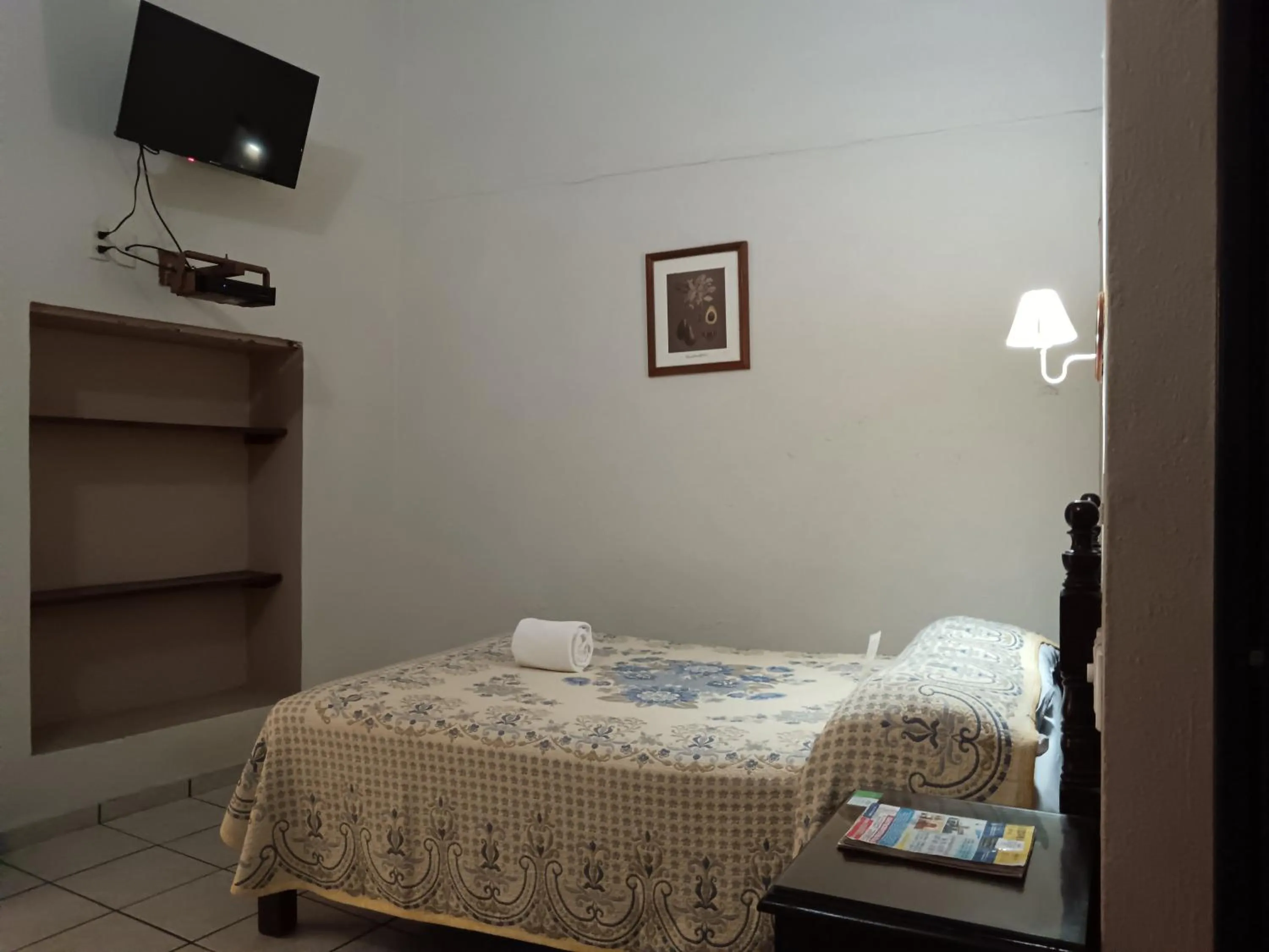 Photo of the whole room, Bed in Hotel La Merced