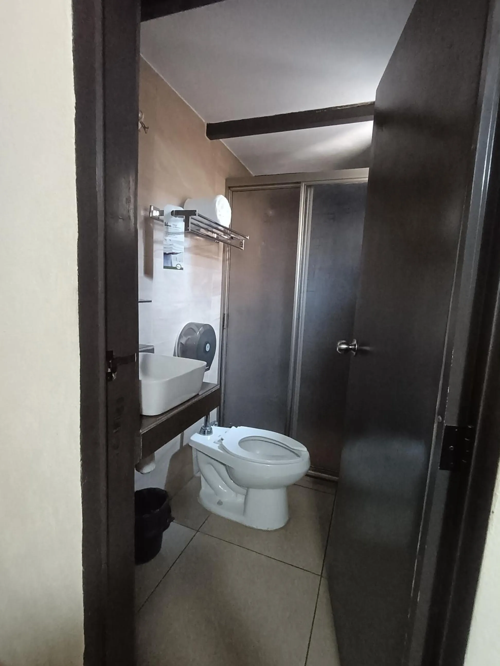 Bathroom in Hotel La Merced