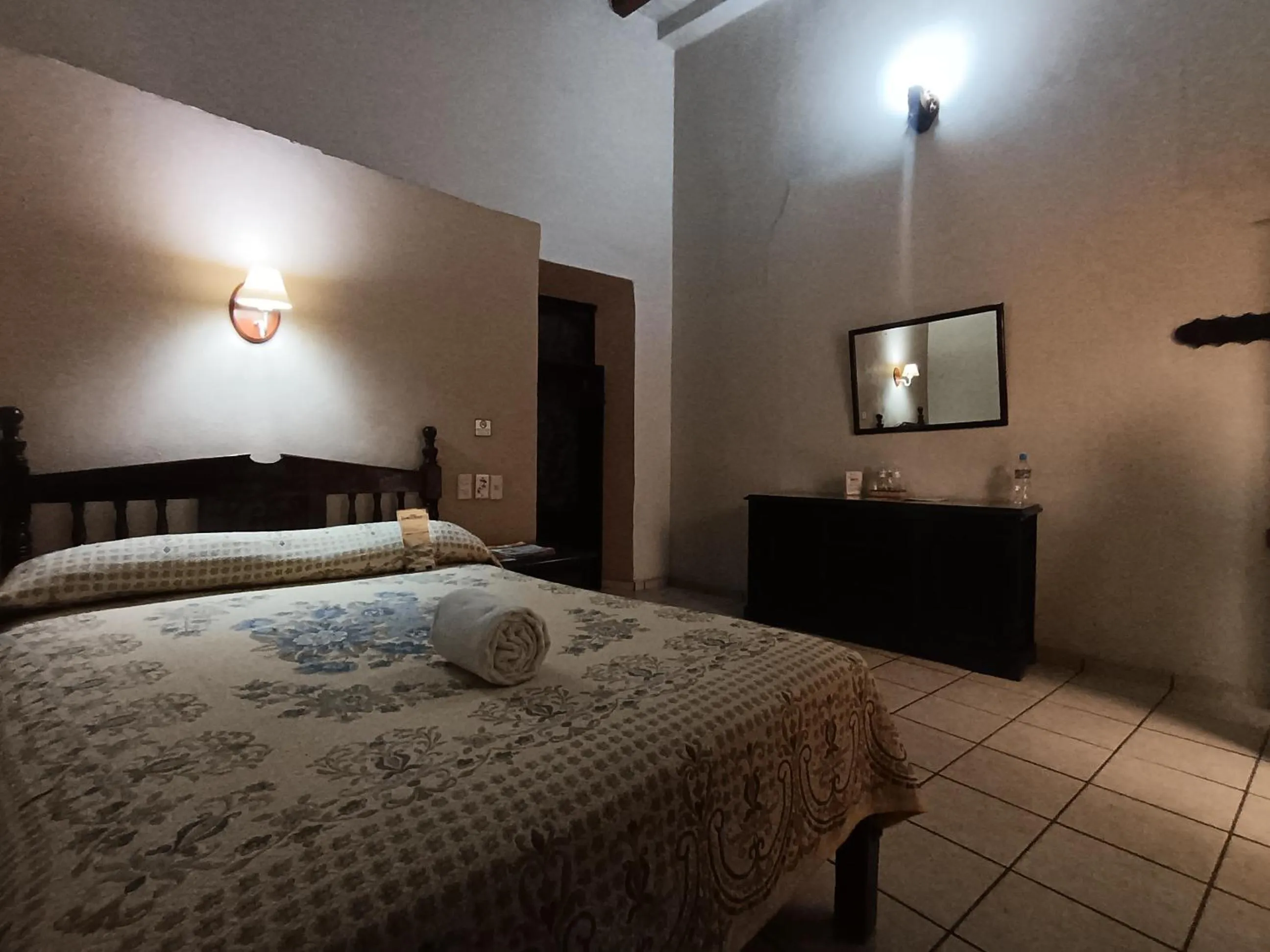 Bed in Hotel La Merced