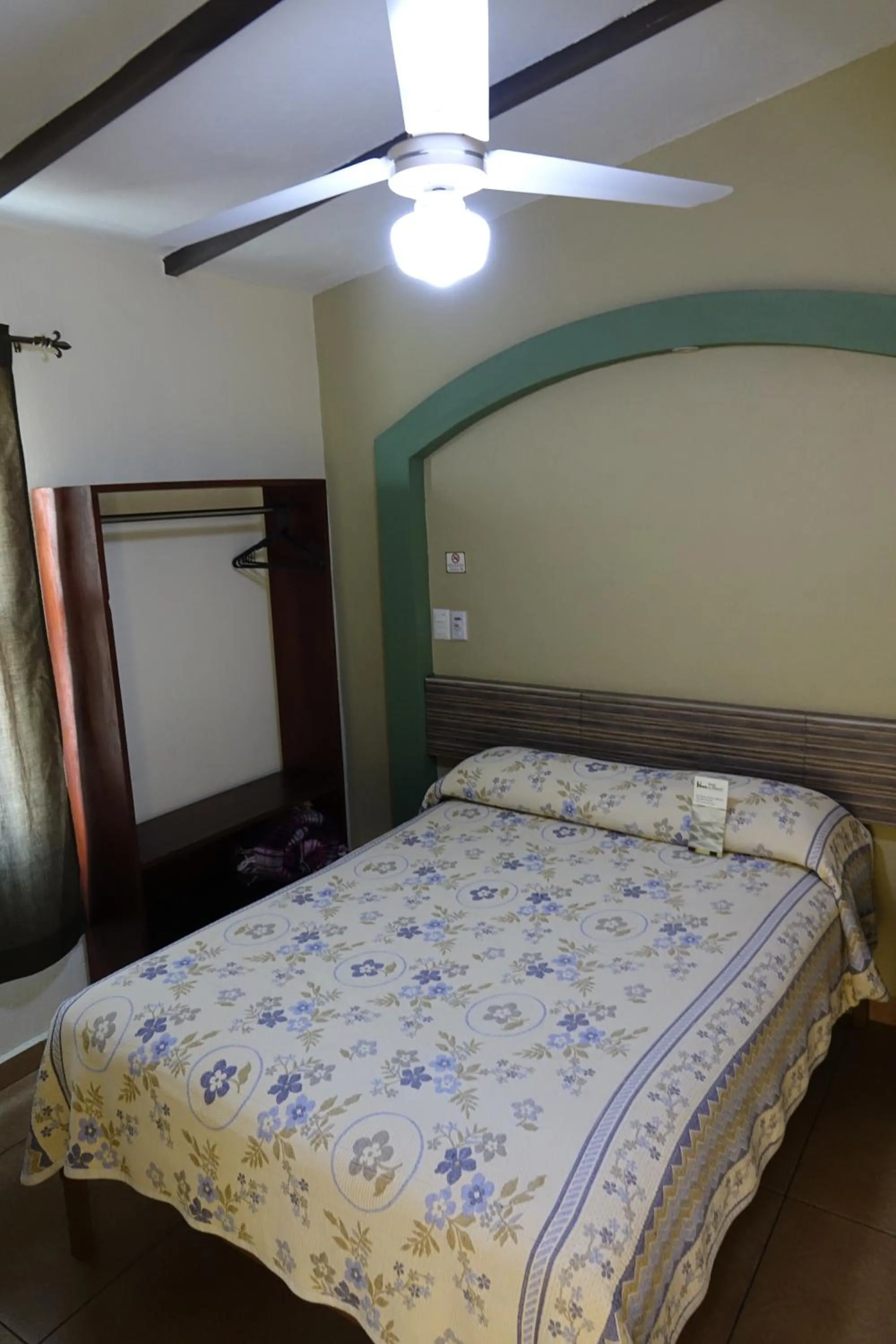 Photo of the whole room, Bed in Hotel La Merced