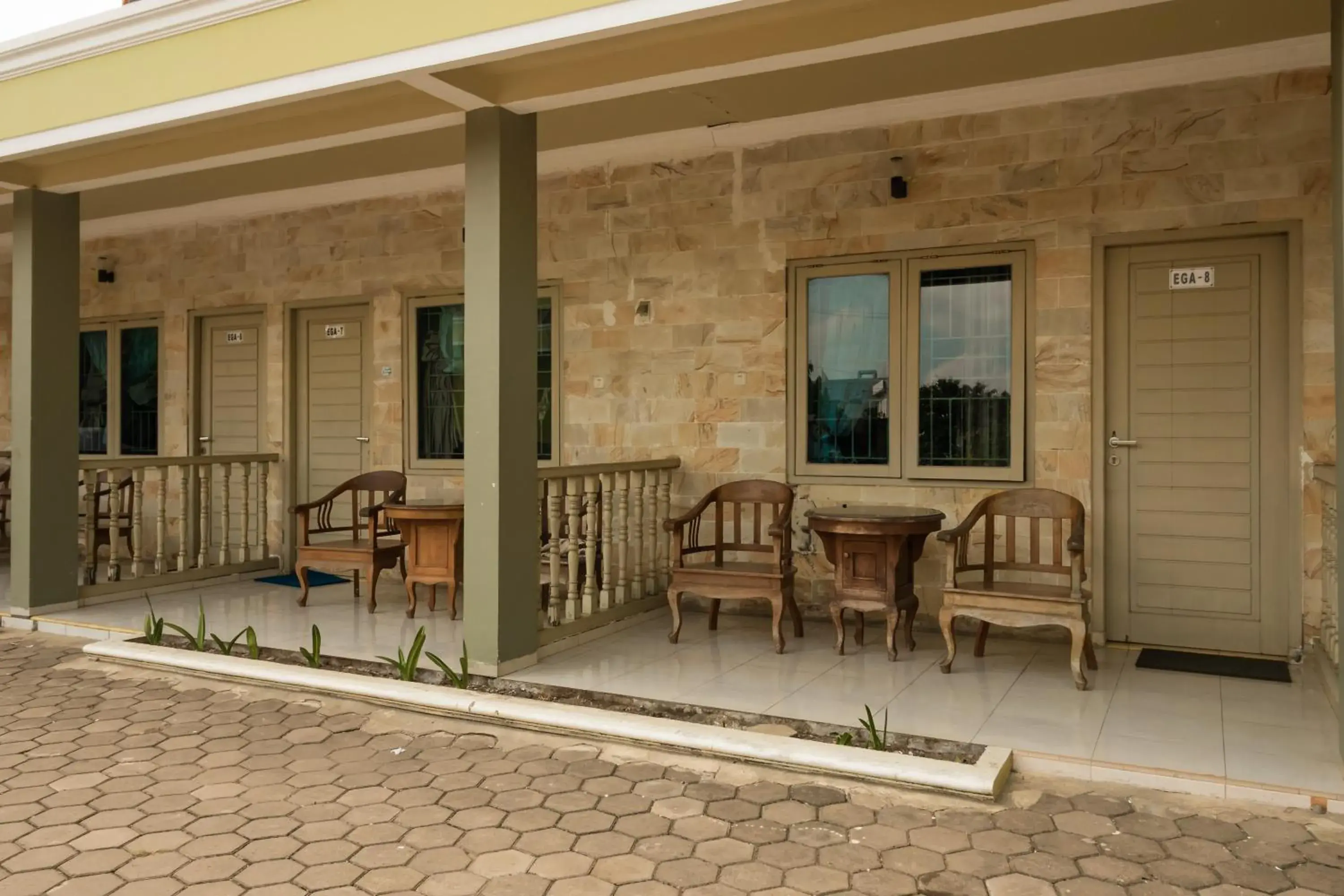 Balcony/Terrace in Urbanview Hotel Nugraha Palembang by RedDoorz Balcony/Terrace in Urbanview Hotel Nugraha Palembang by RedDoorz