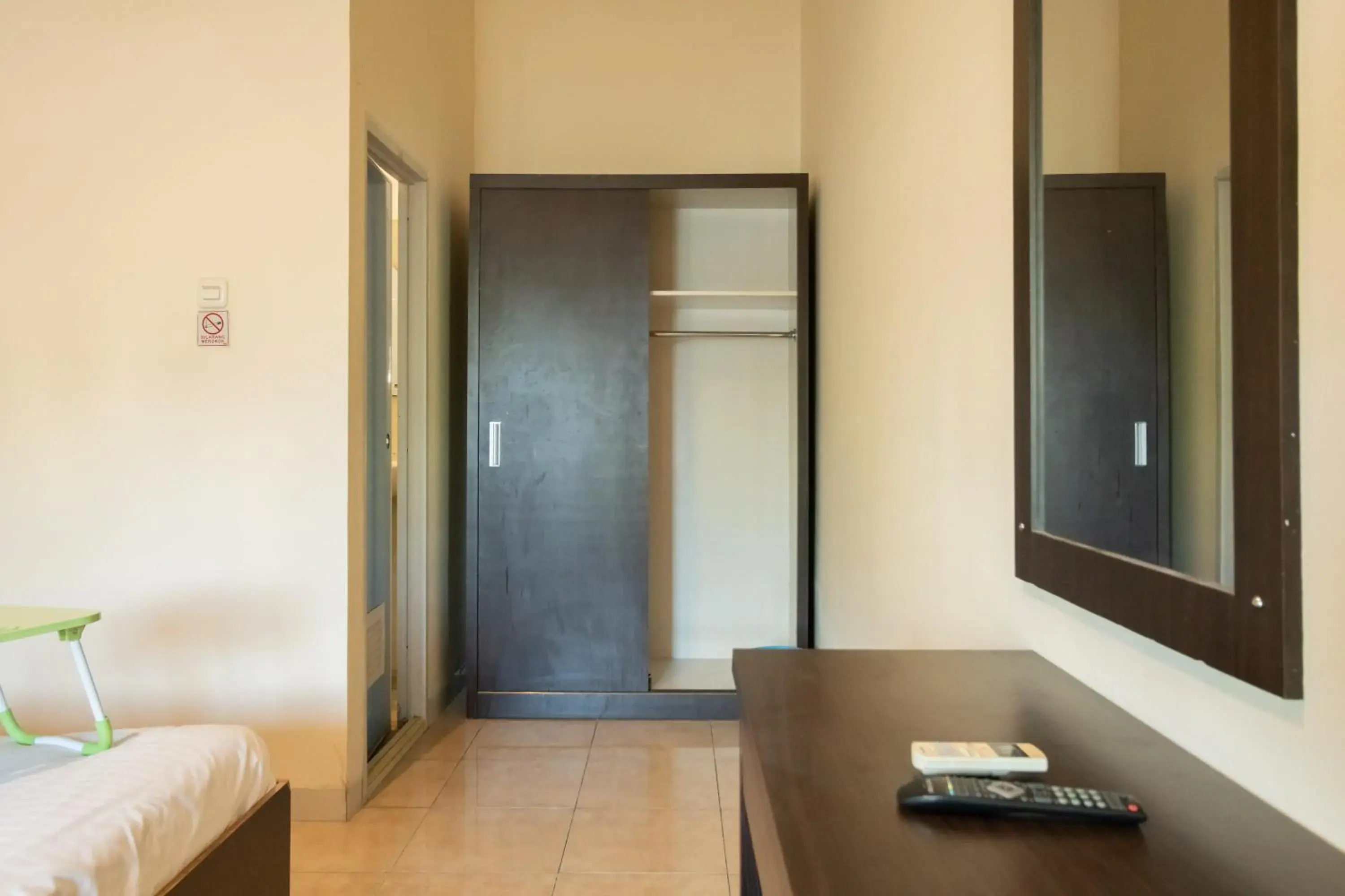 Bedroom, Bed in Urbanview Hotel Nugraha Palembang by RedDoorz Bedroom, Bed in Urbanview Hotel Nugraha Palembang by RedDoorz