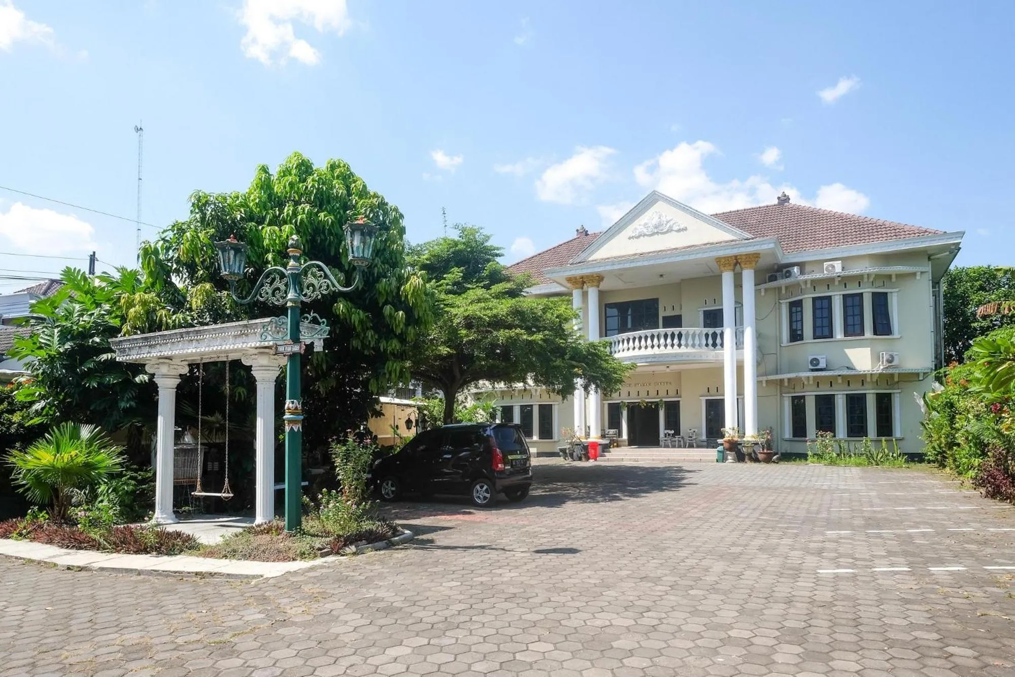 Property building in RedDoorz near UMY Yogyakarta