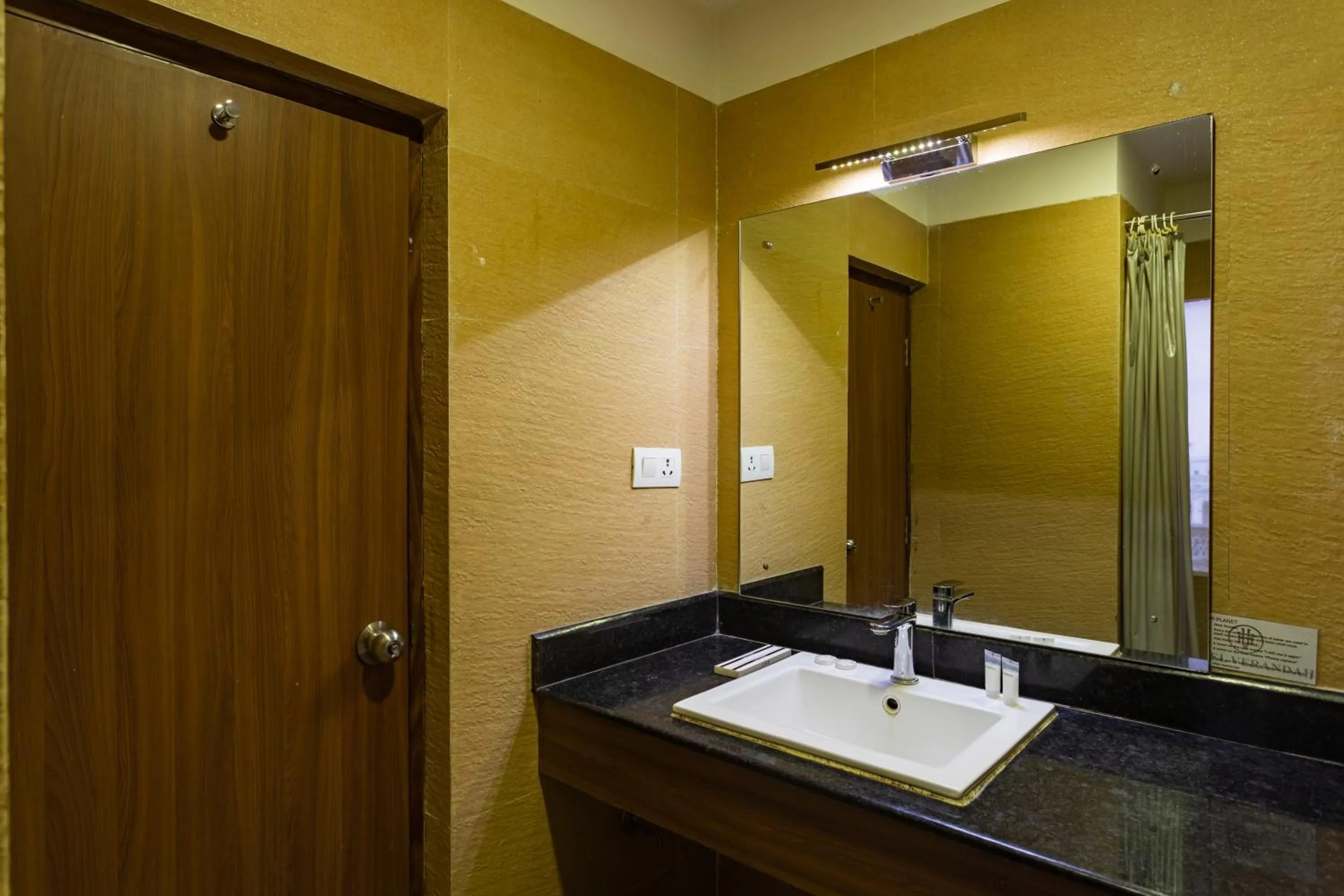 Bathroom in Hotel Verandah