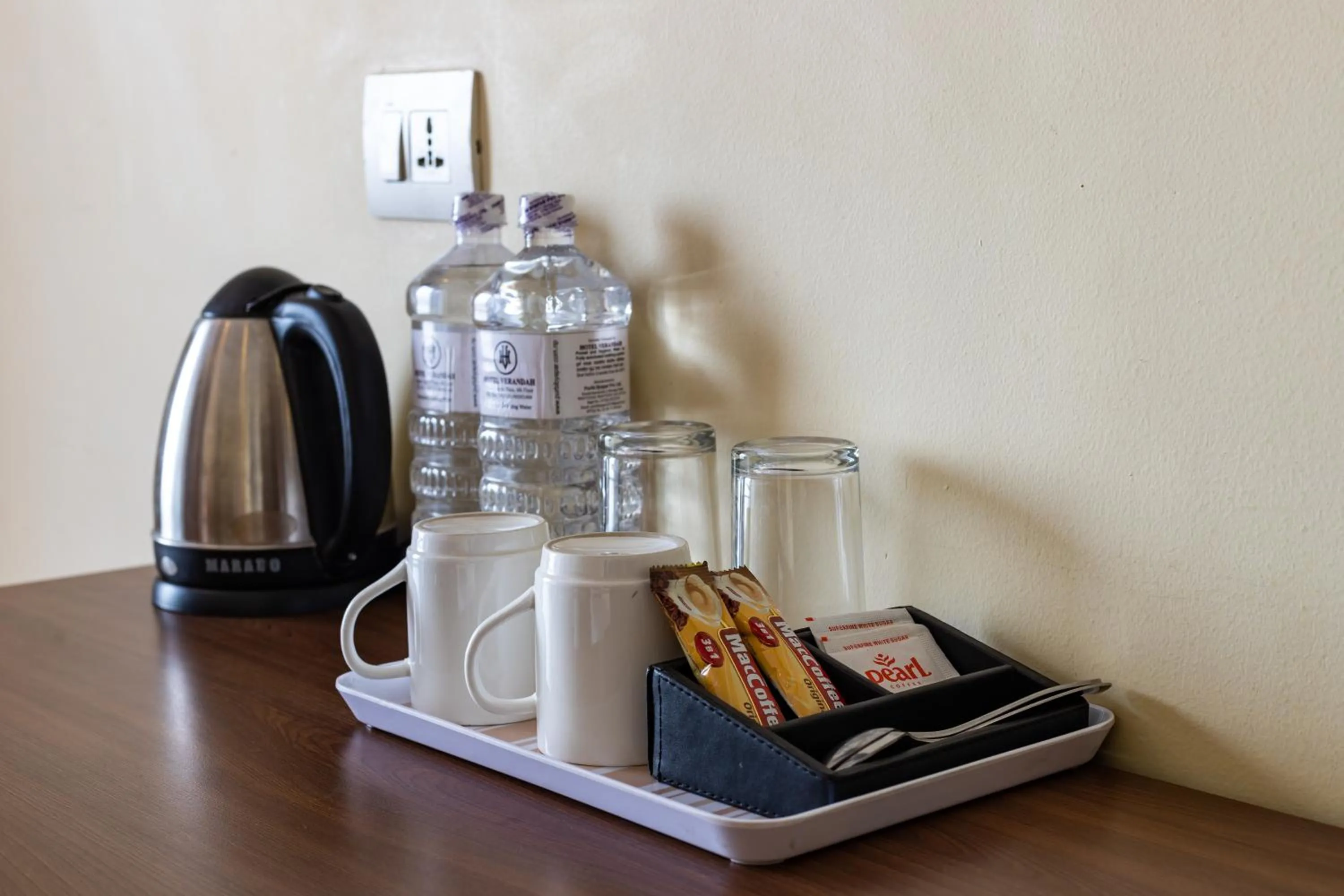 Coffee/tea facilities in Hotel Verandah