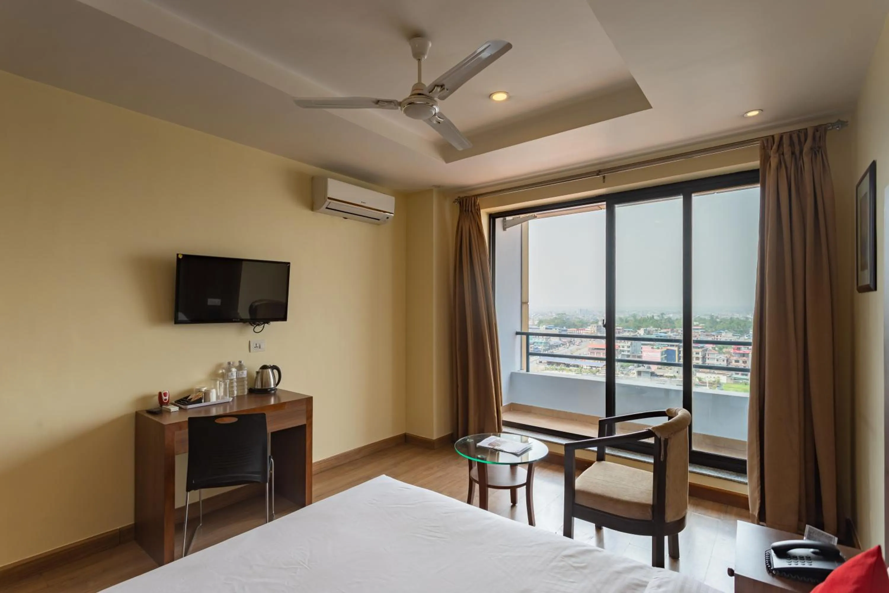 TV and multimedia, Bed in Hotel Verandah