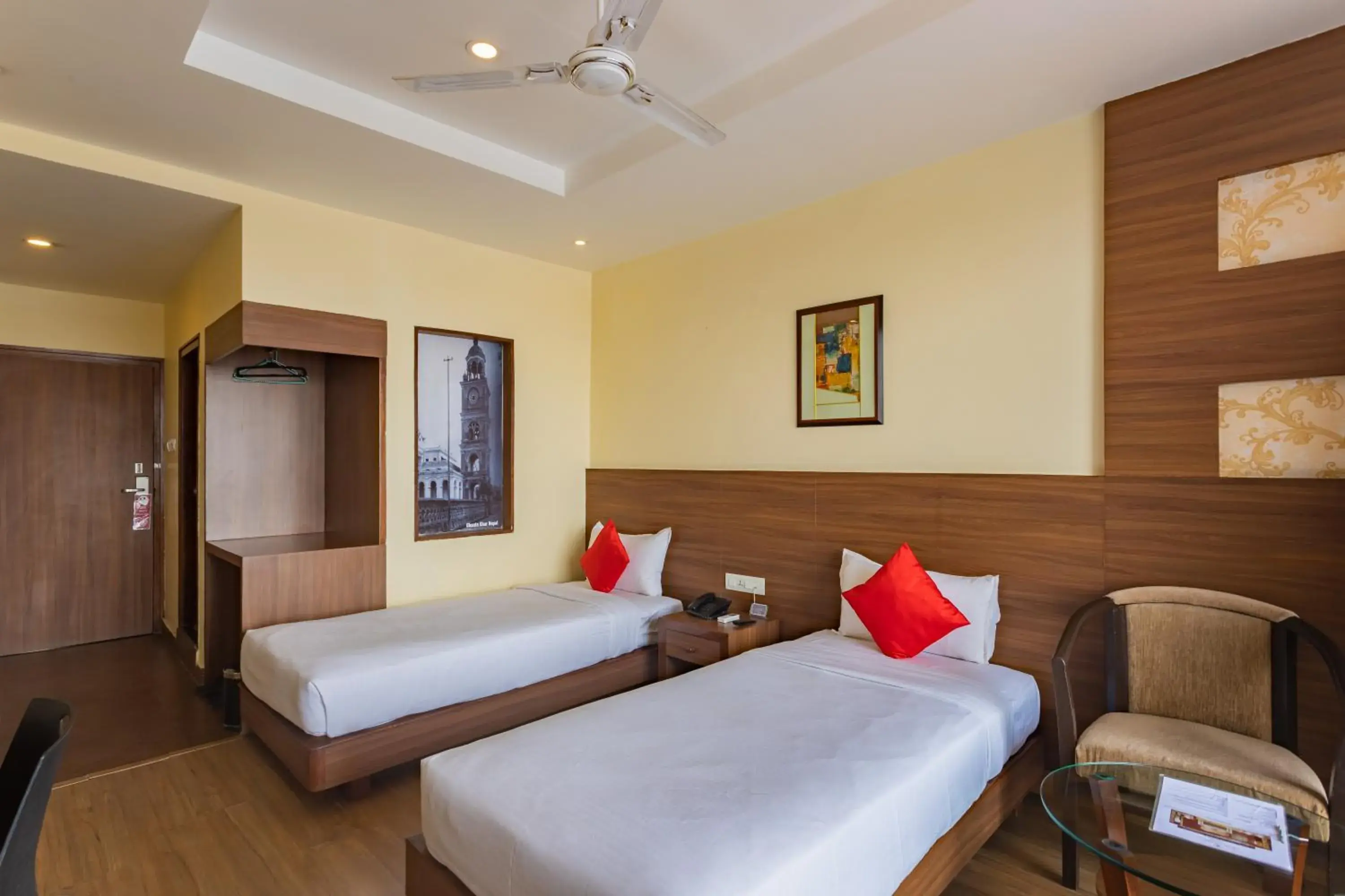 Deluxe Twin Room - single occupancy in Hotel Verandah Deluxe Twin Room - single occupancy in Hotel Verandah