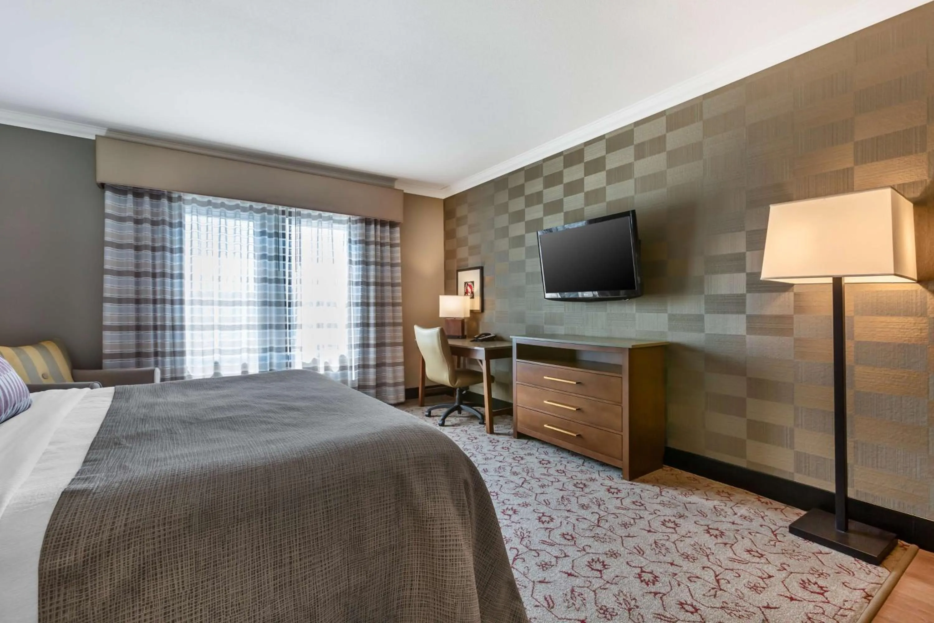 Bedroom, Bed in Best Western Premier Helena Great Northern Hotel