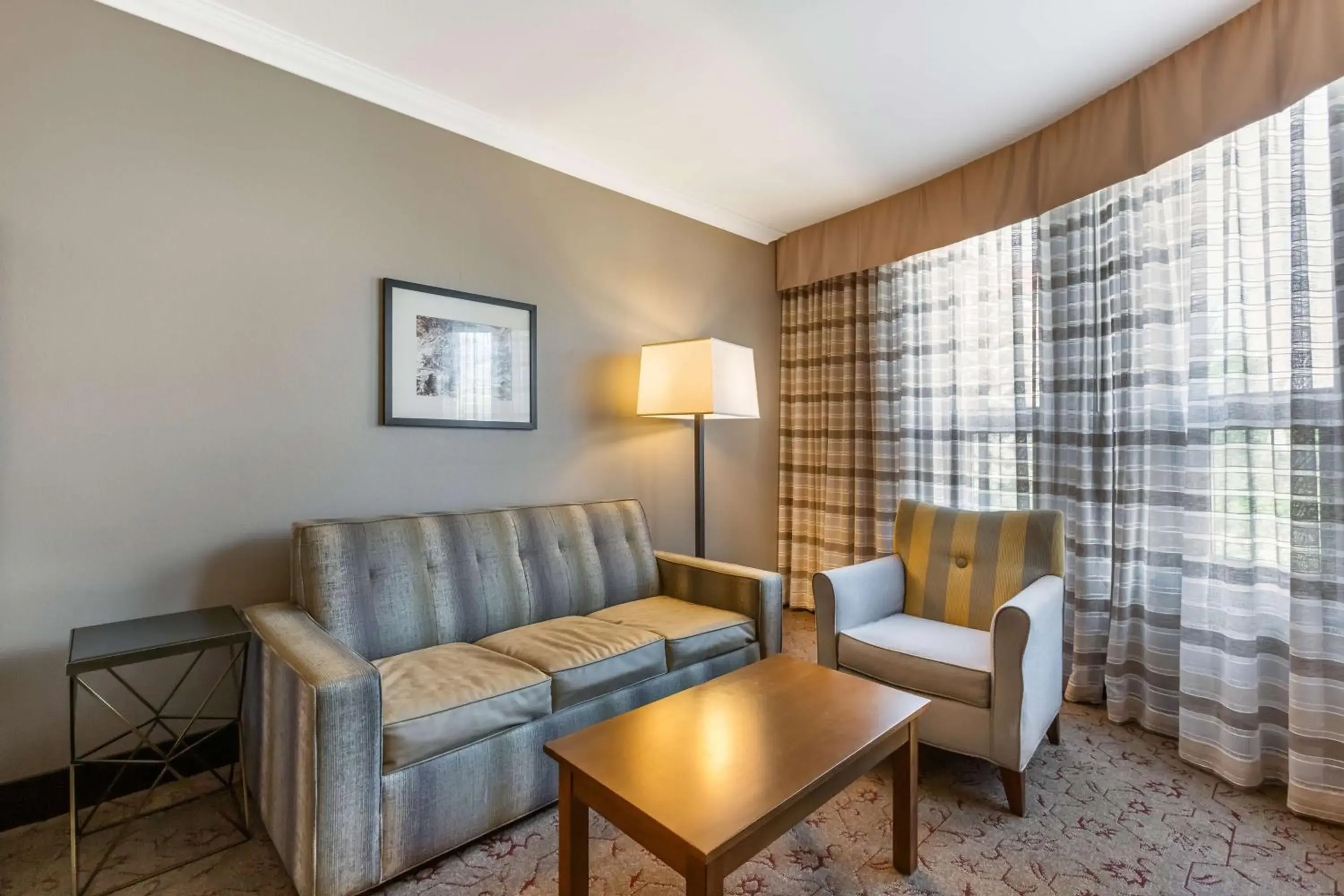 Bedroom in Best Western Premier Helena Great Northern Hotel Bedroom in Best Western Premier Helena Great Northern Hotel