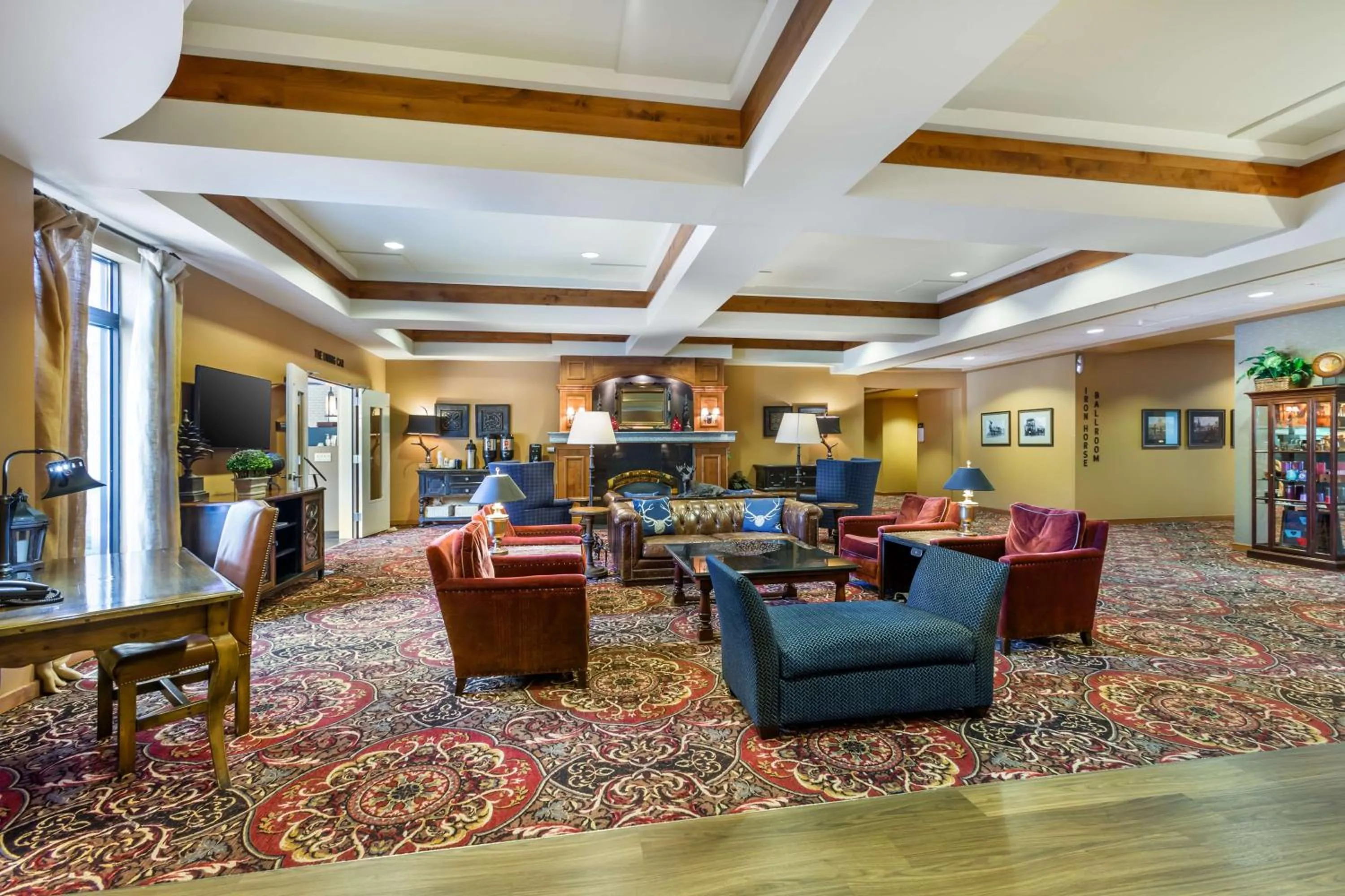 Lobby or reception in Best Western Premier Helena Great Northern Hotel