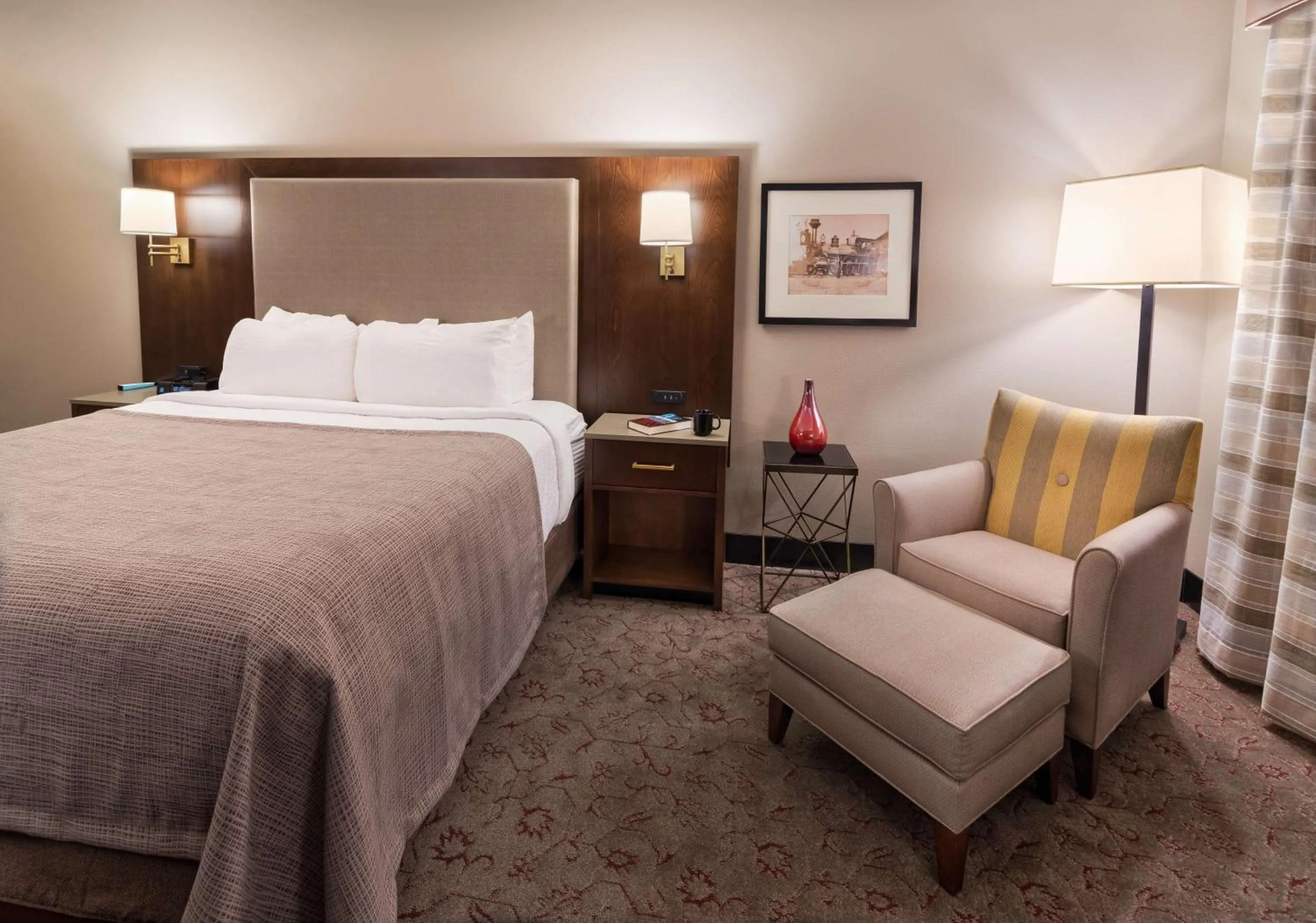 Bedroom, Bed in Best Western Premier Helena Great Northern Hotel