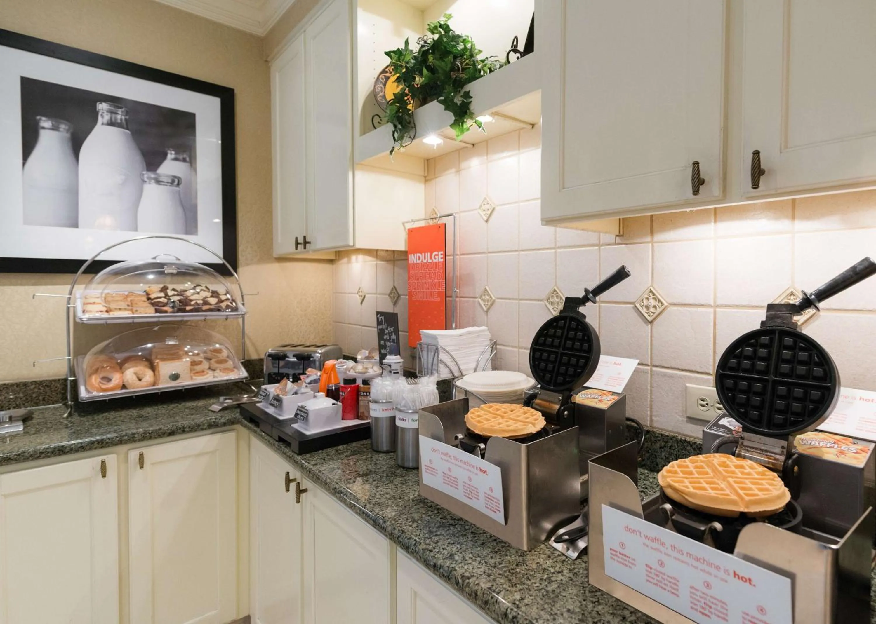 Dining area in Hampton Inn & Suites - Vicksburg
