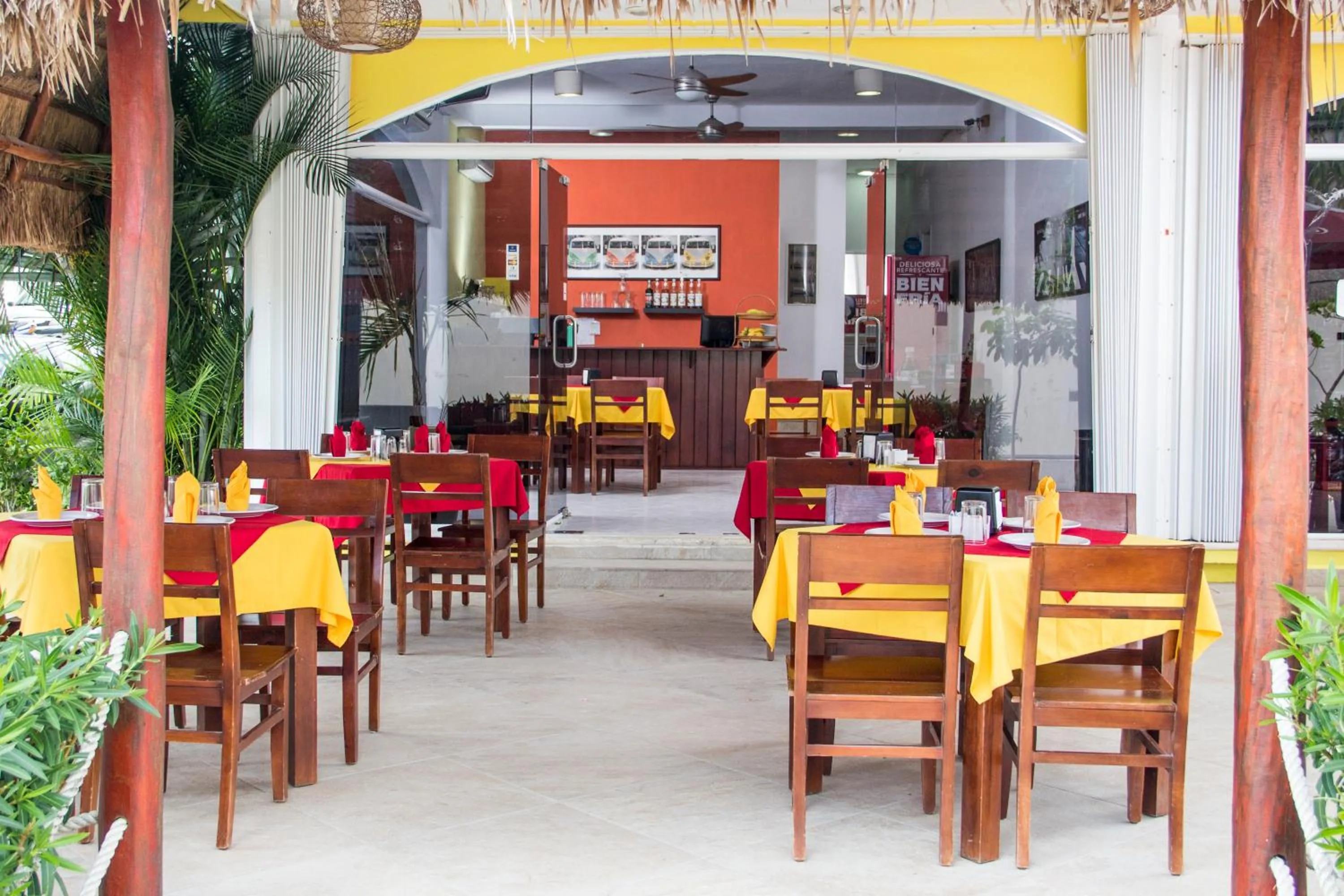 Restaurant/places to eat in Hotel Sol Playa