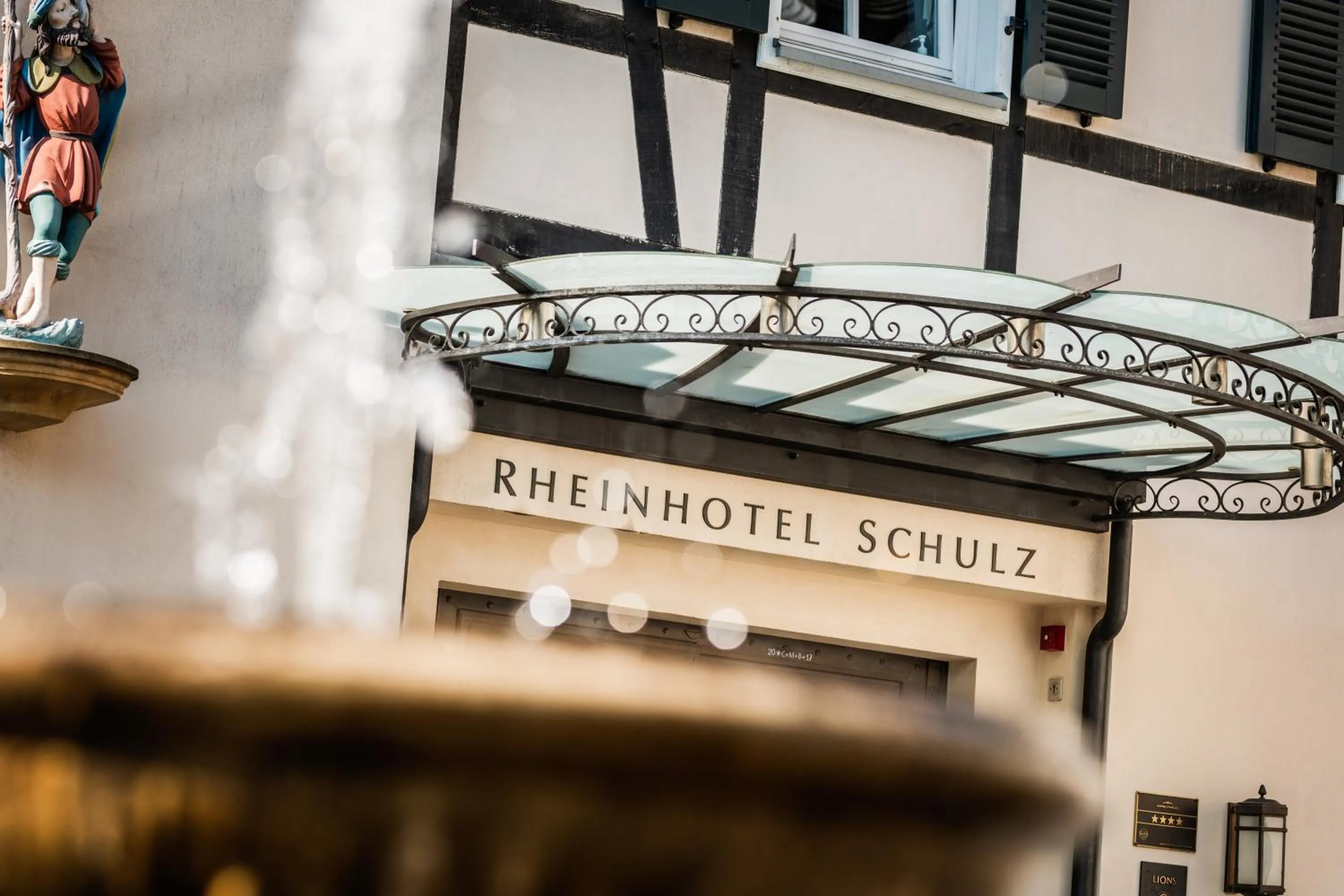 Property building in Rheinhotel Schulz