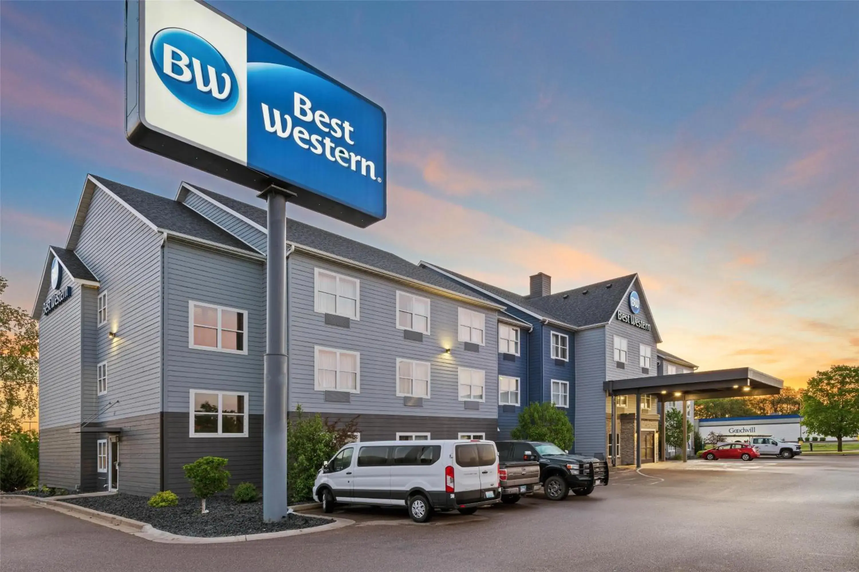 Property building in Best Western Eau Claire South Property building in Best Western Eau Claire South