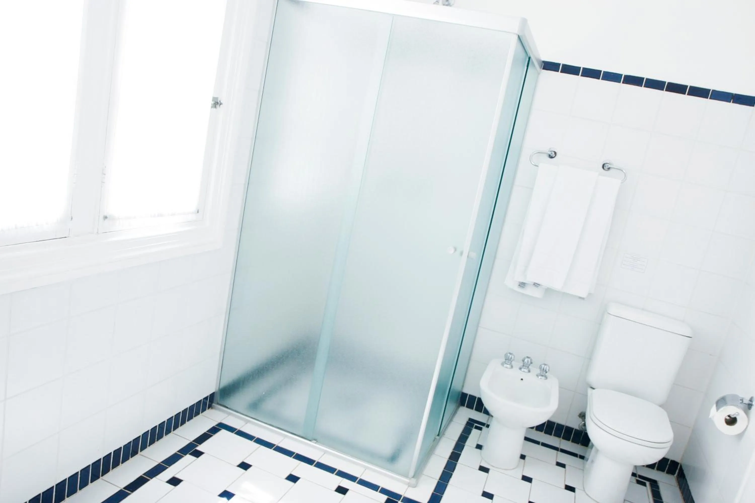 Shower, Bathroom in Palace Hotel - Poços de Caldas