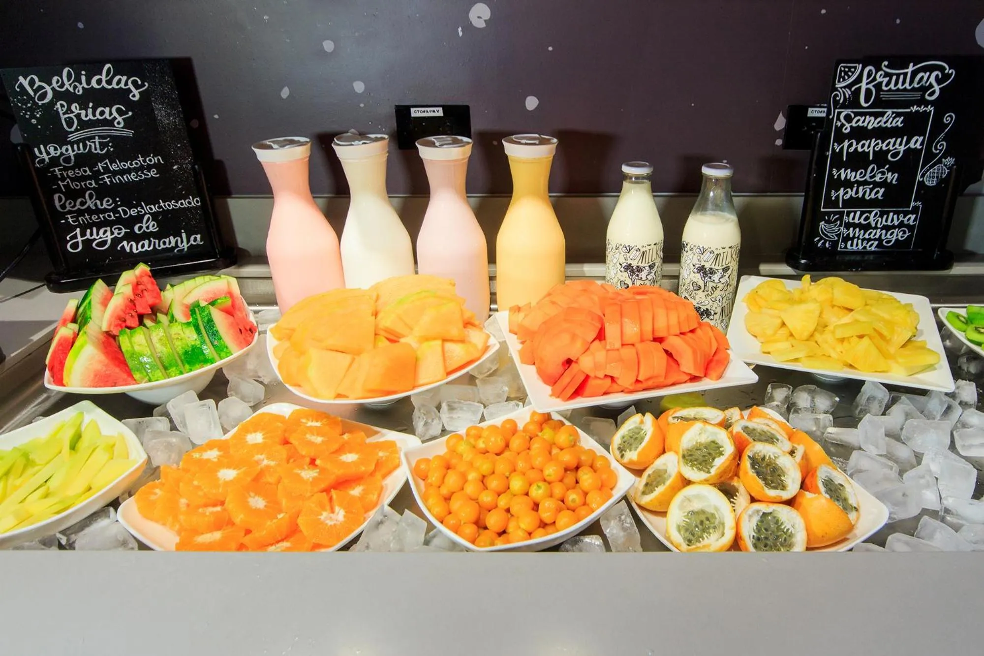 Food and drinks in ibis budget Medellín Itagüí Metro