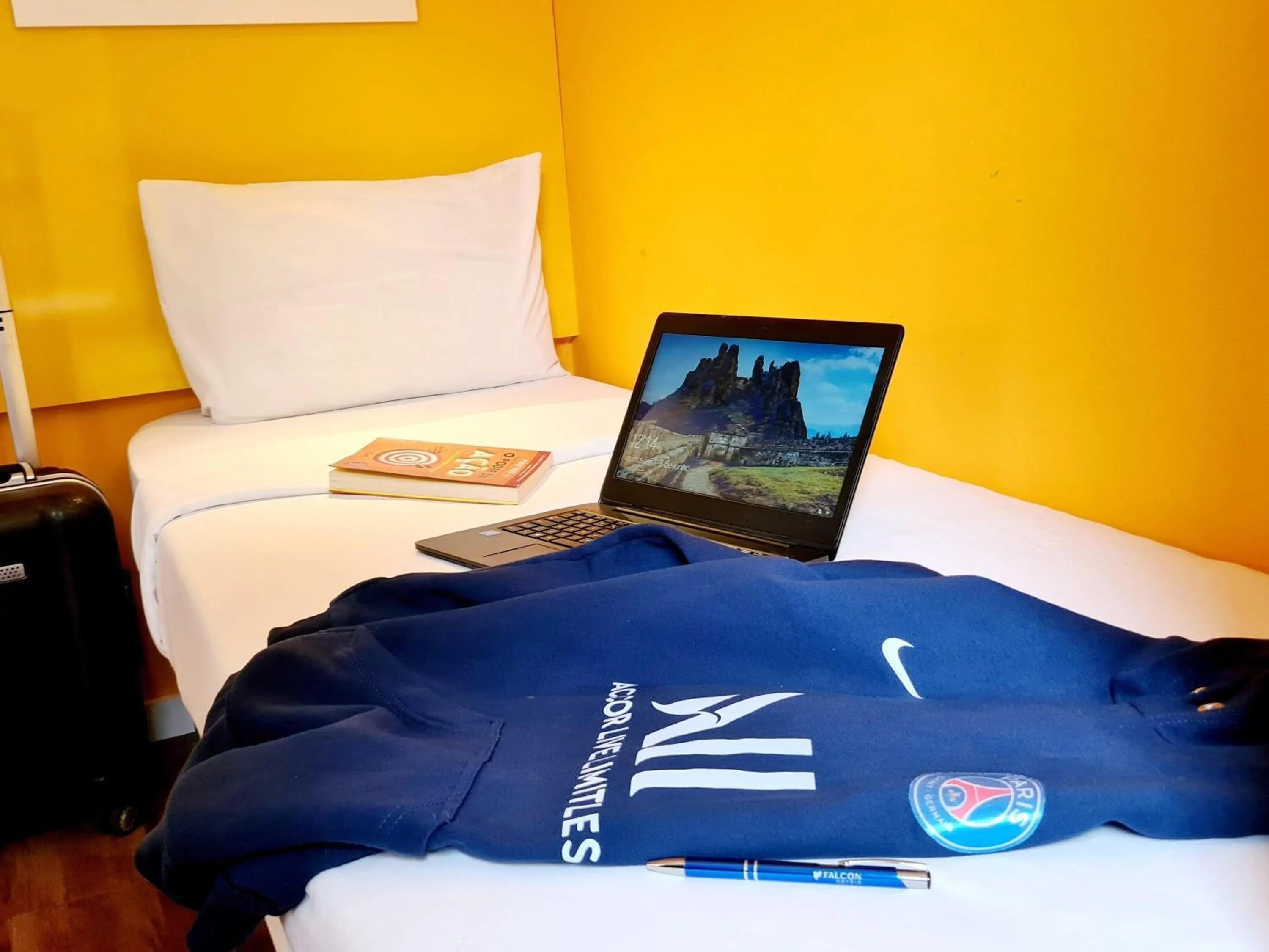 Bedroom, Bed in ibis budget Petropolis