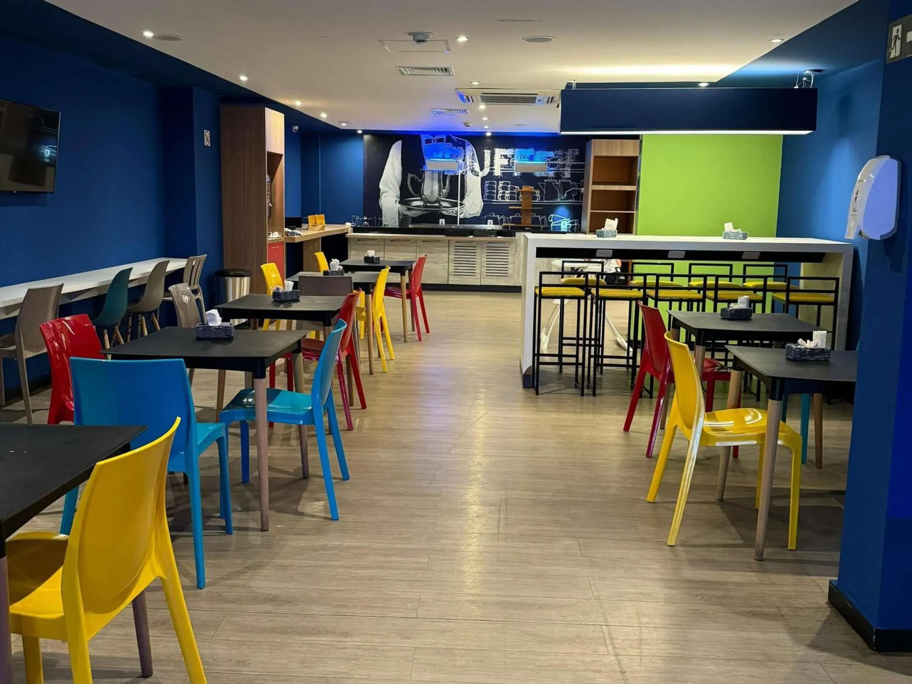 Restaurant/places to eat in ibis budget Petropolis Restaurant/places to eat in ibis budget Petropolis