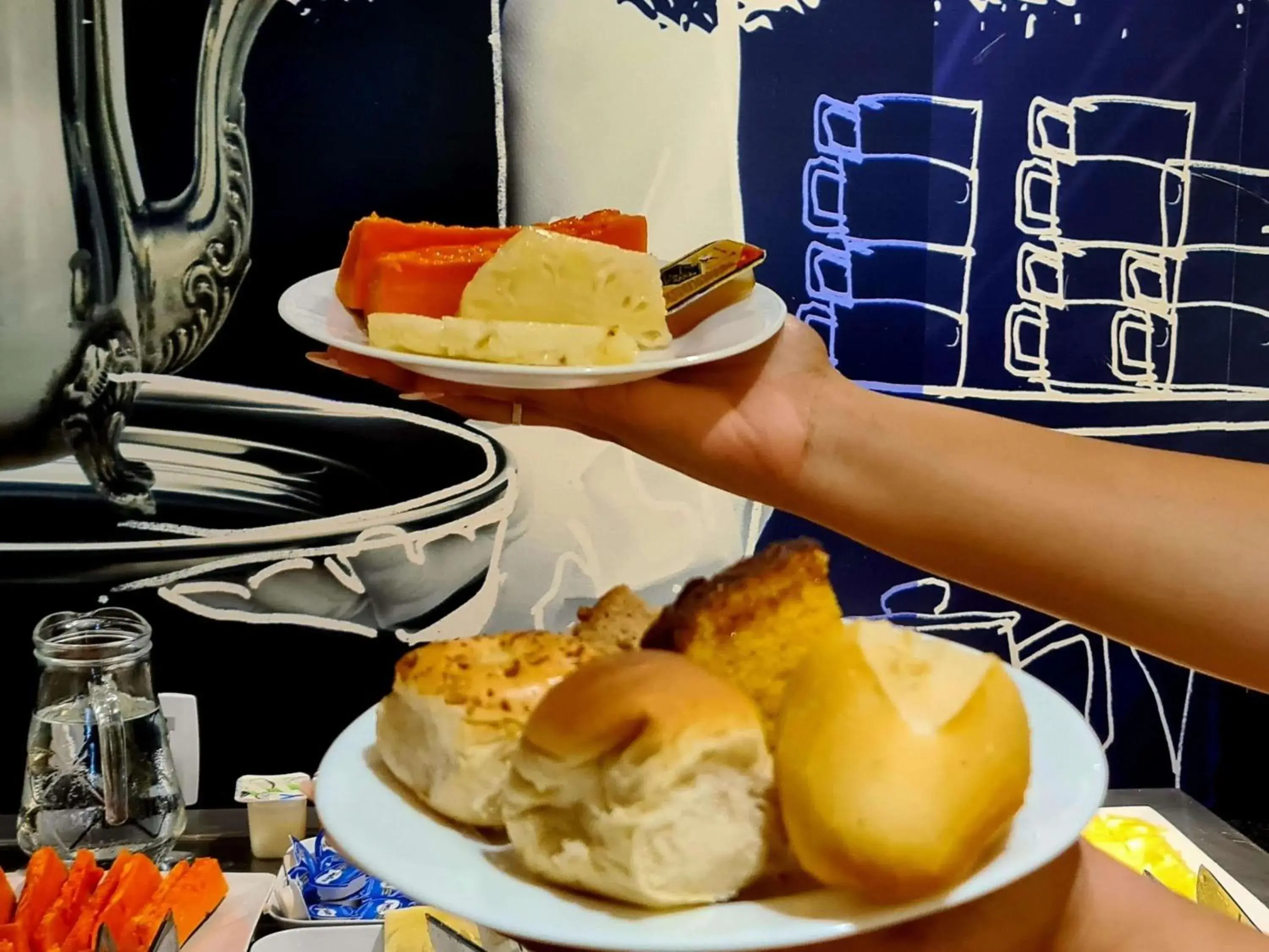 Restaurant/places to eat in ibis budget Petropolis Restaurant/places to eat in ibis budget Petropolis