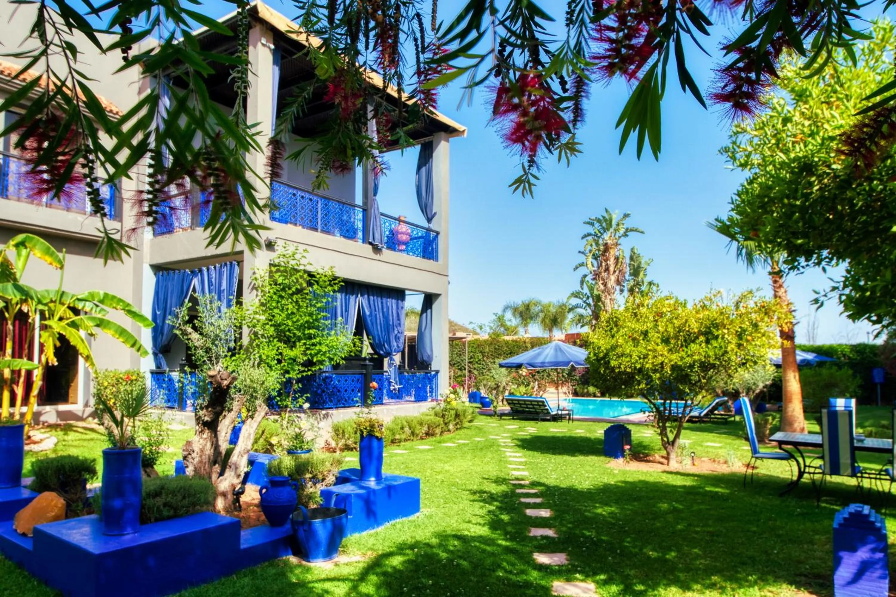 Property building in Villas 95 Appart'Hôtel