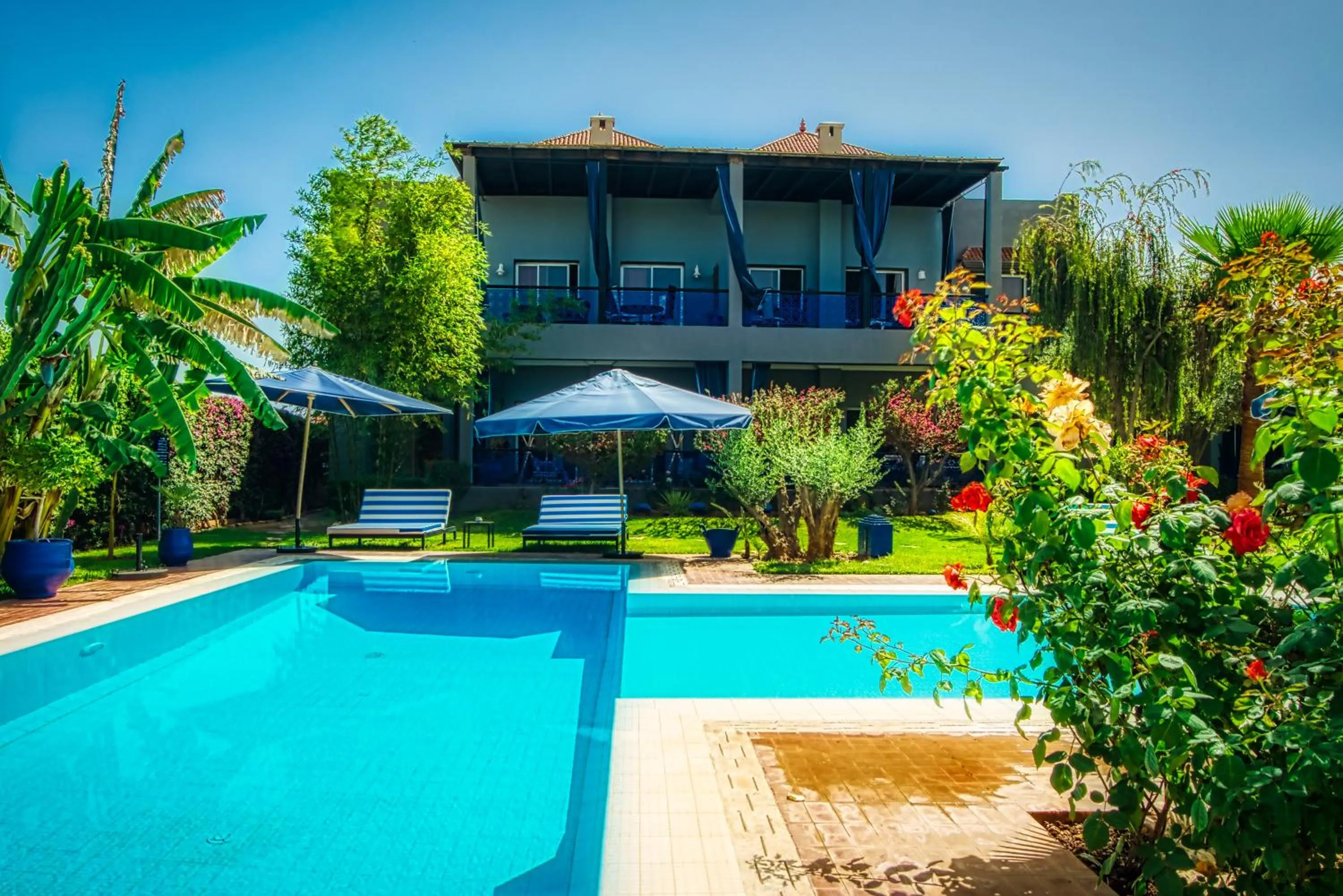 Property building in Villas 95 Appart'Hôtel