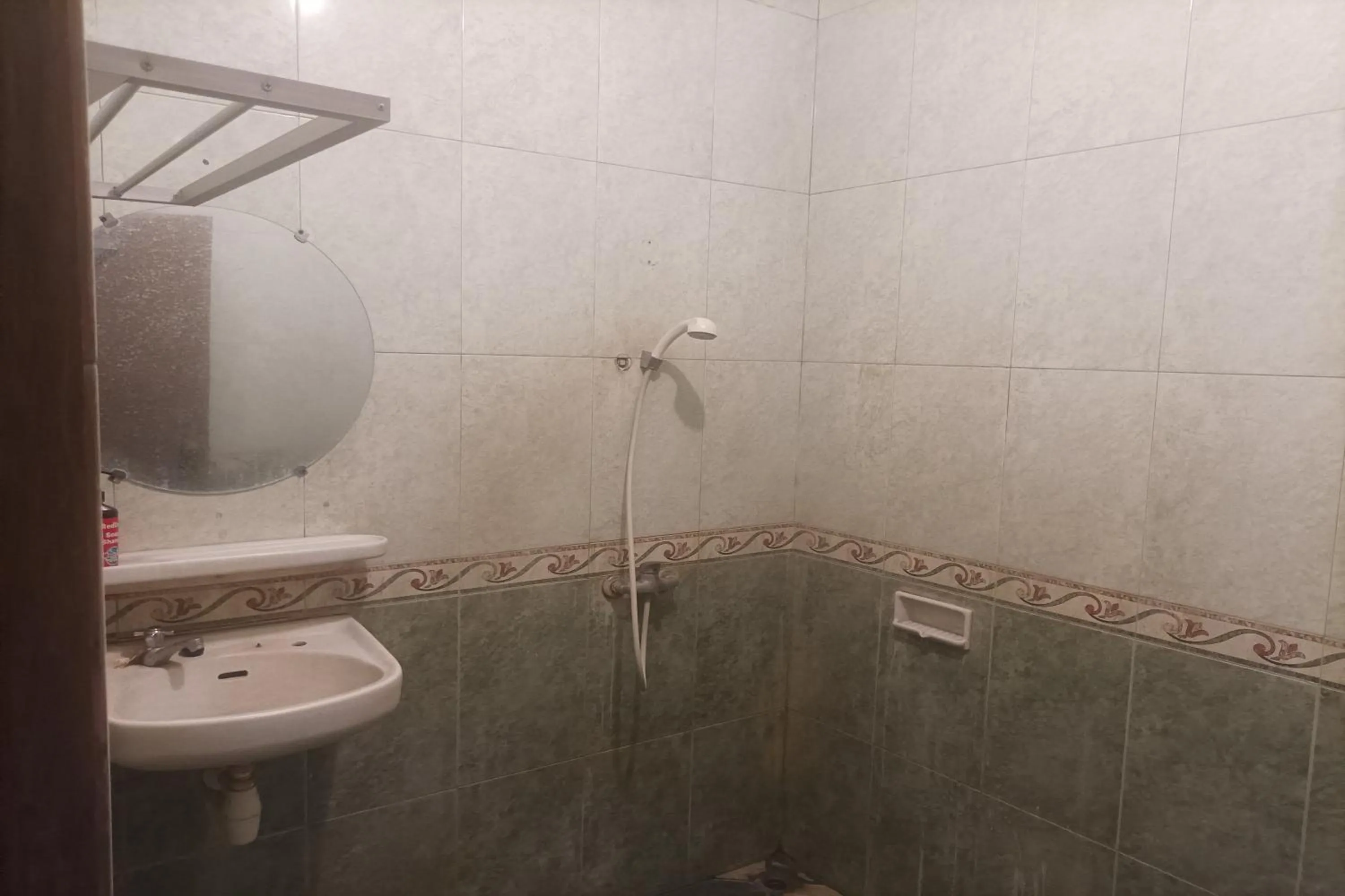 Bathroom in Permata Hijau