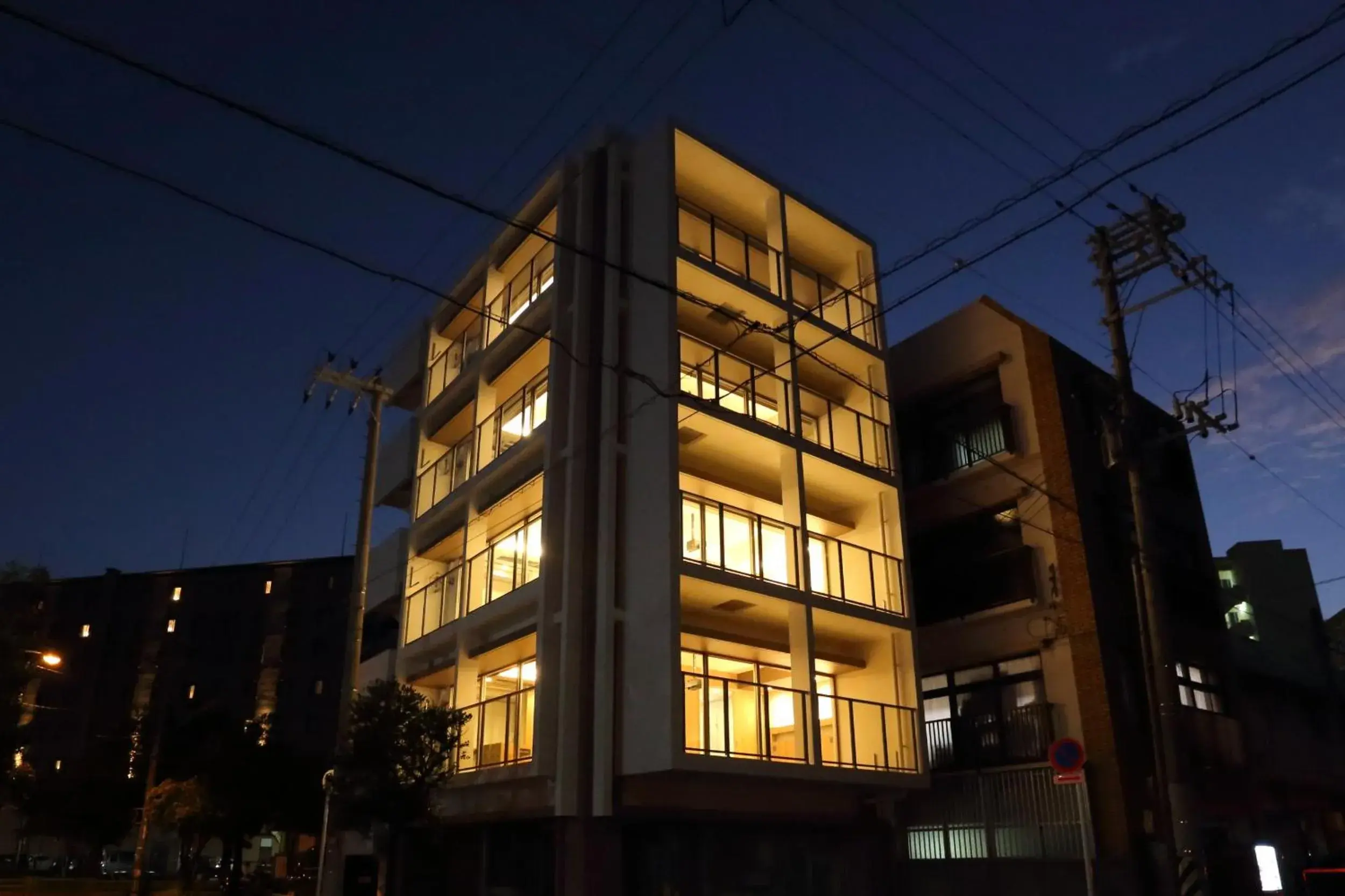 Property building in Tabinoteitaku Okinawa Naha Property building in Tabinoteitaku Okinawa Naha