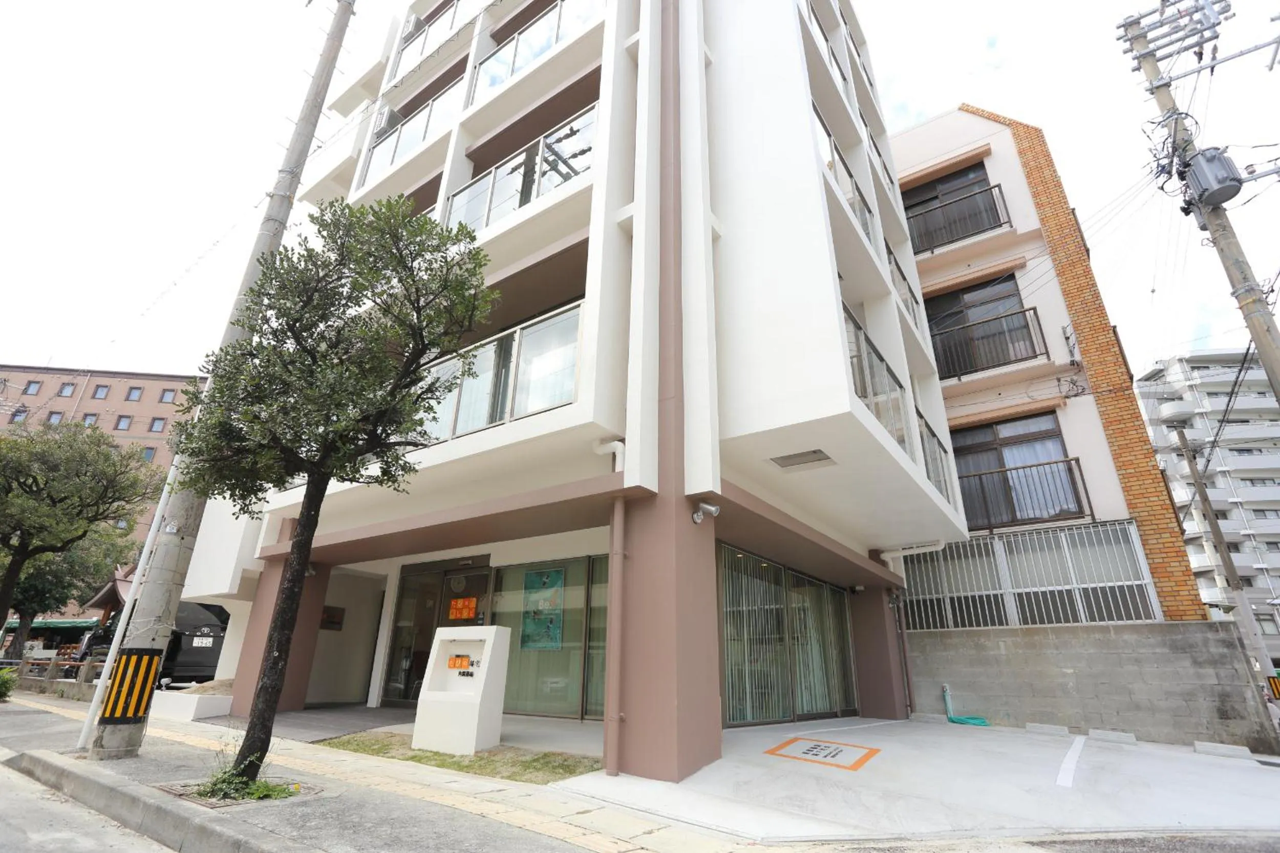 Property building in Tabinoteitaku Okinawa Naha