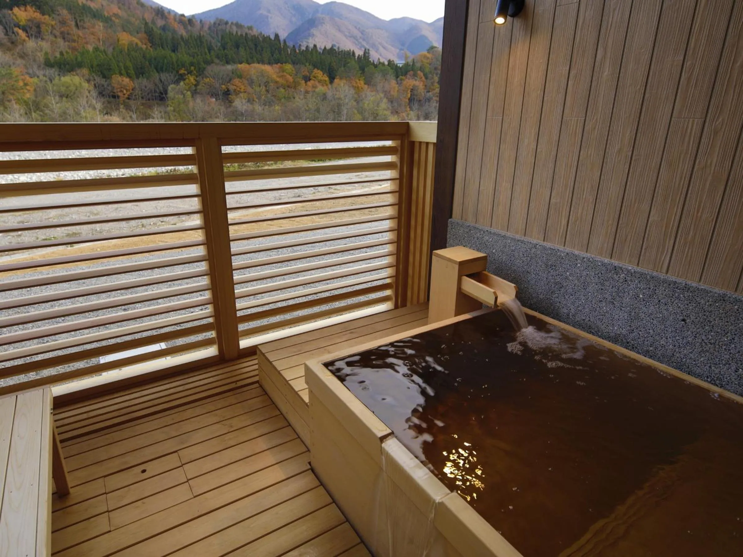 Open Air Bath in Onyado Yuinosho, Shirakawago