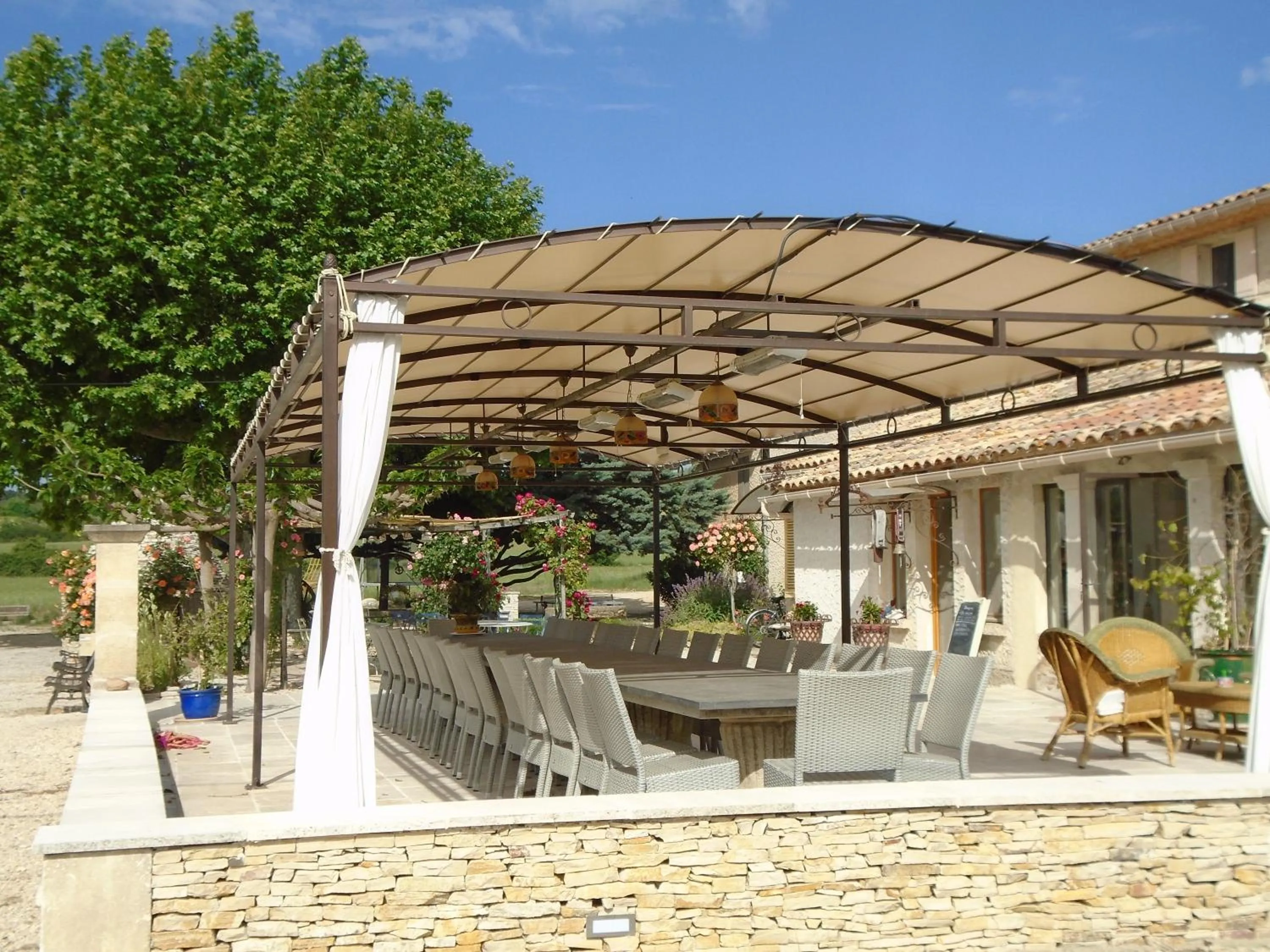 Patio in Chambres & Tables d'hôtes Moulin de Lavon